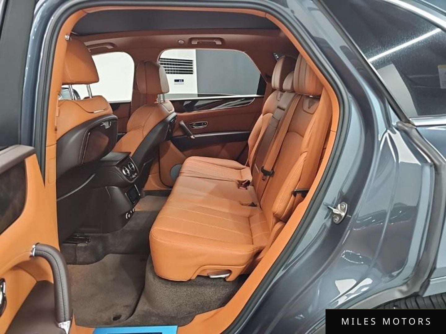 Bentley Bentayga 2019 — миниатюра 12