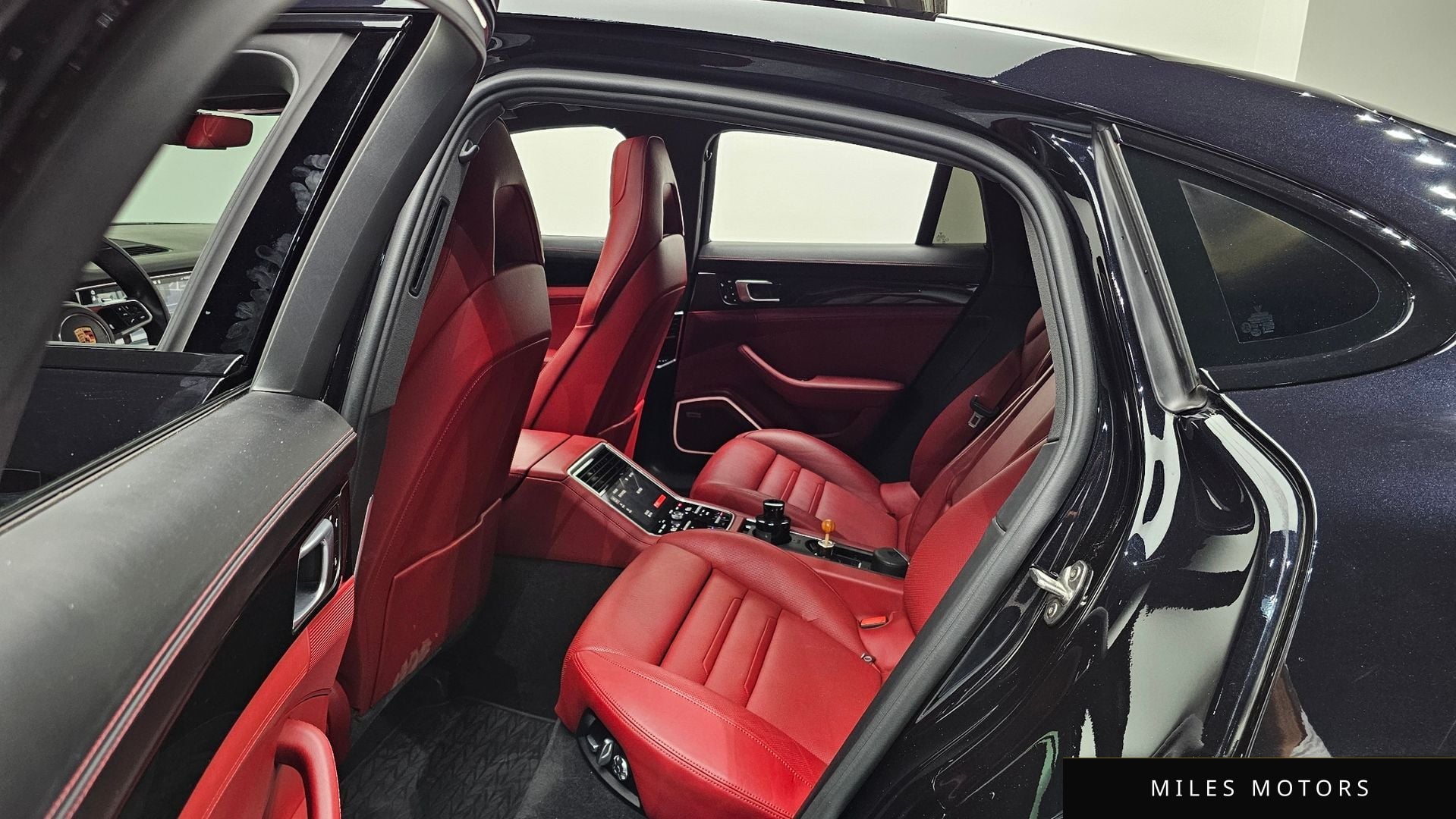 Porsche Panamera 2018 — миниатюра 12