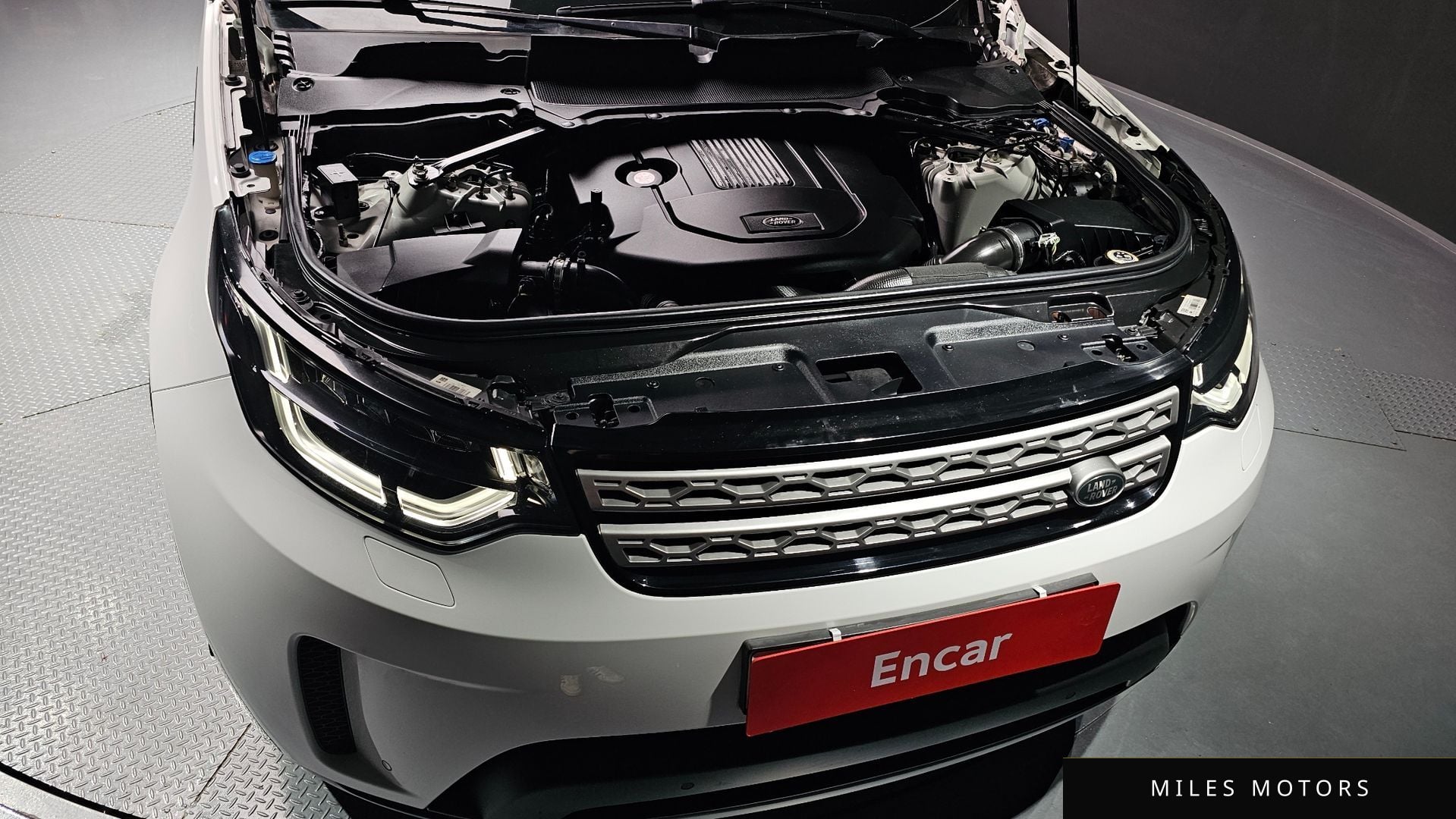 Land Rover Discovery 2019 — миниатюра 6