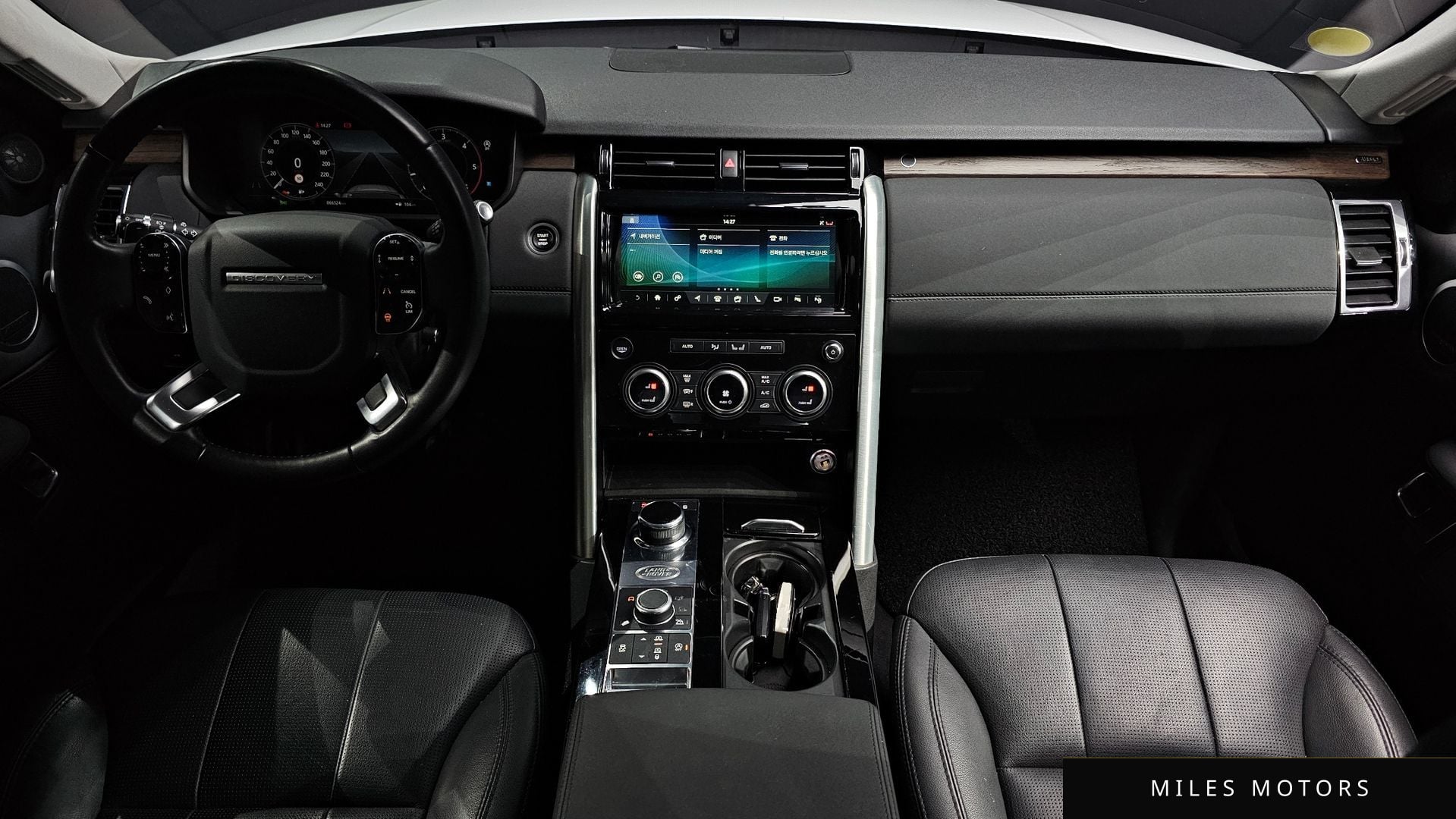 Land Rover Discovery 2019 — миниатюра 7