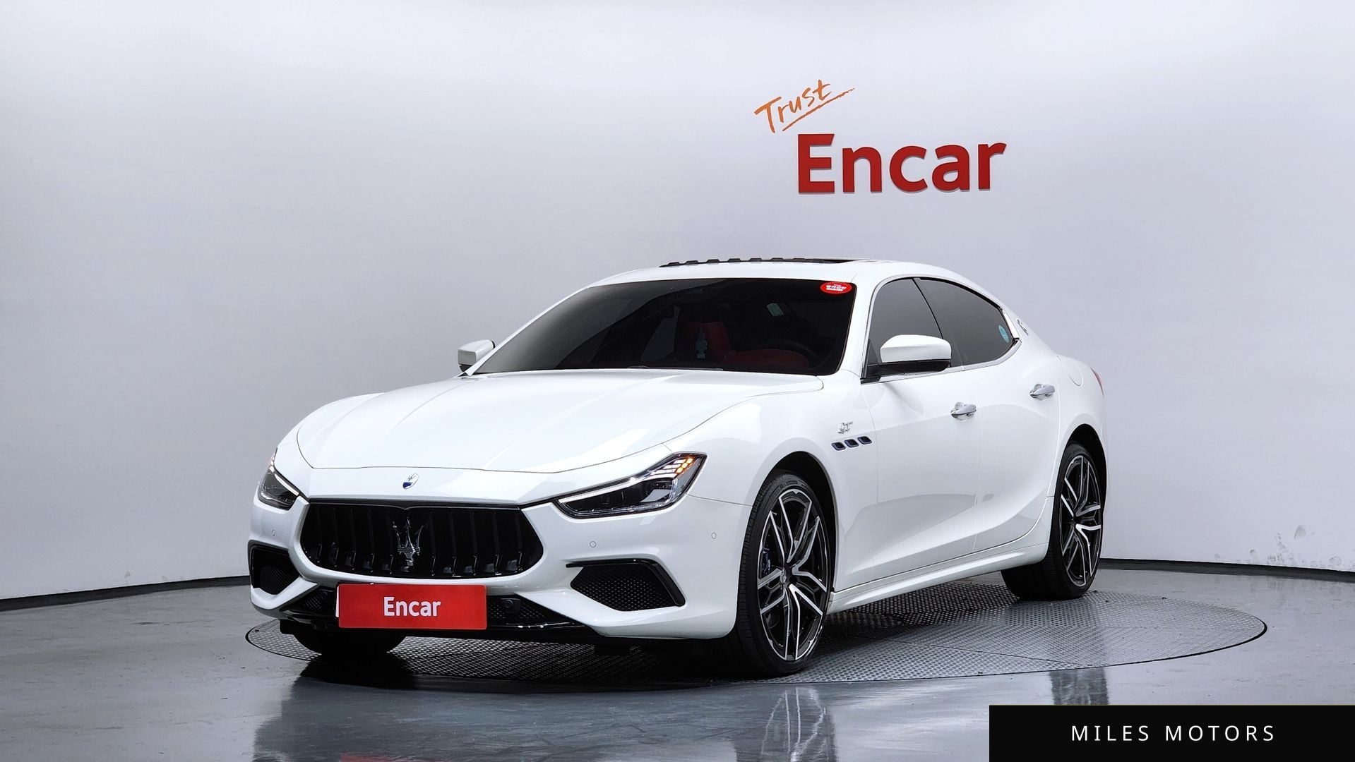 Maserati Ghibli 2021 — фото 1 из 12