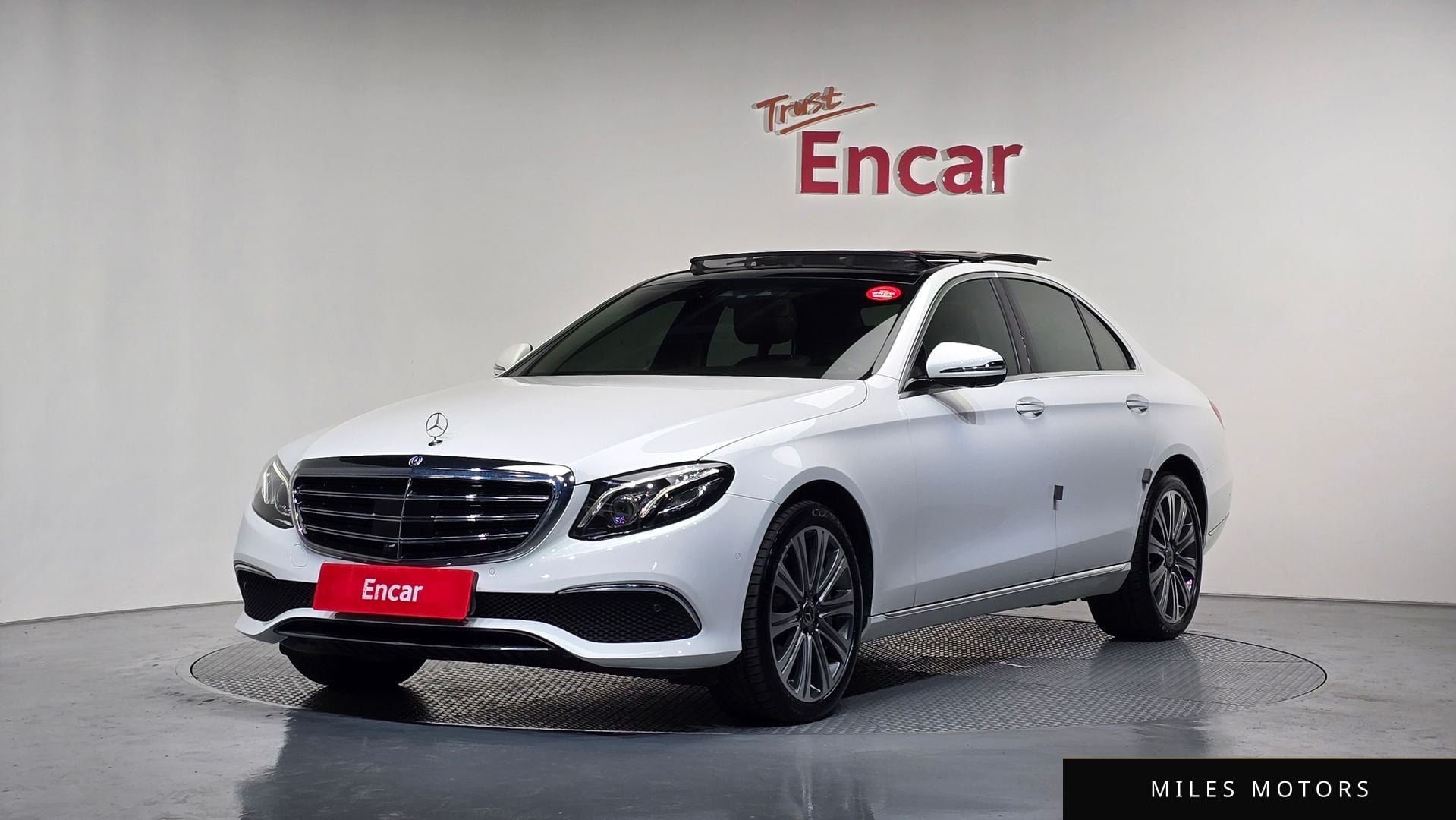 Mercedes-Benz E-Class W213 2018 — фото 1 из 12