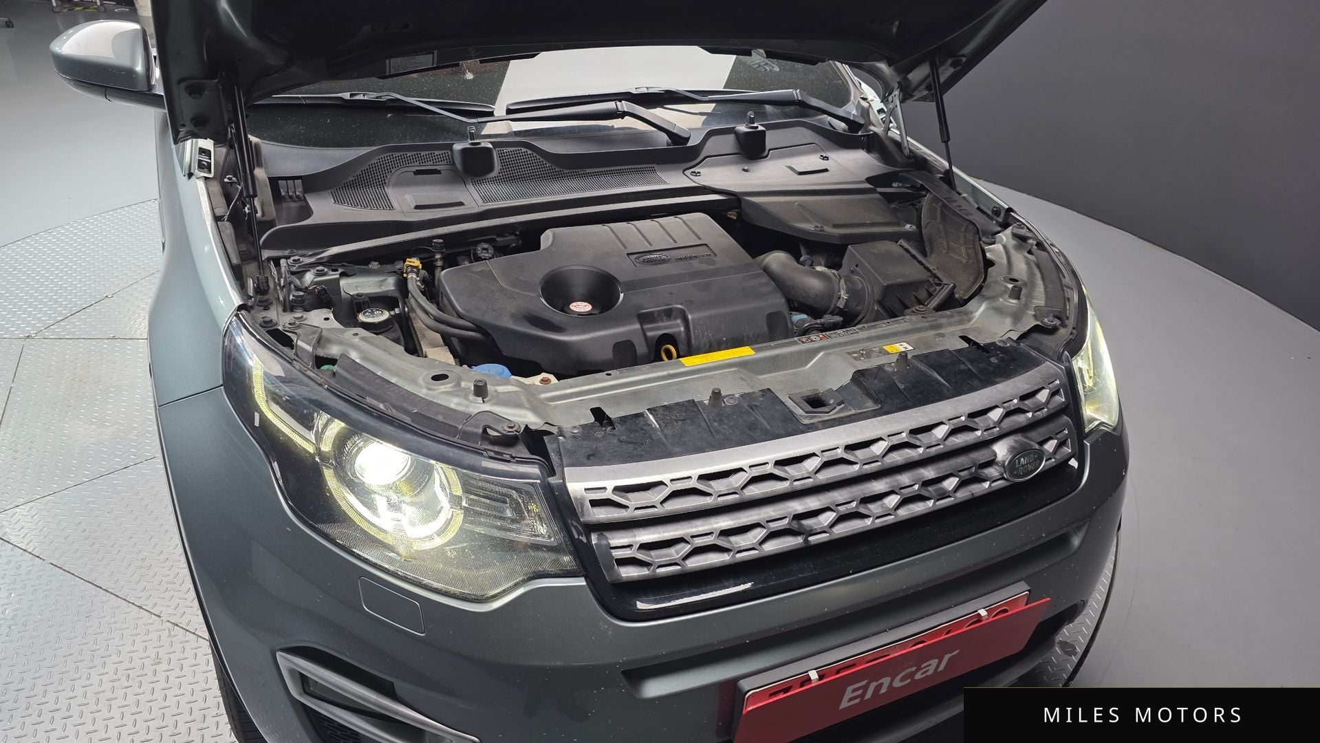 Land Rover Discovery Sport 2017 — миниатюра 6