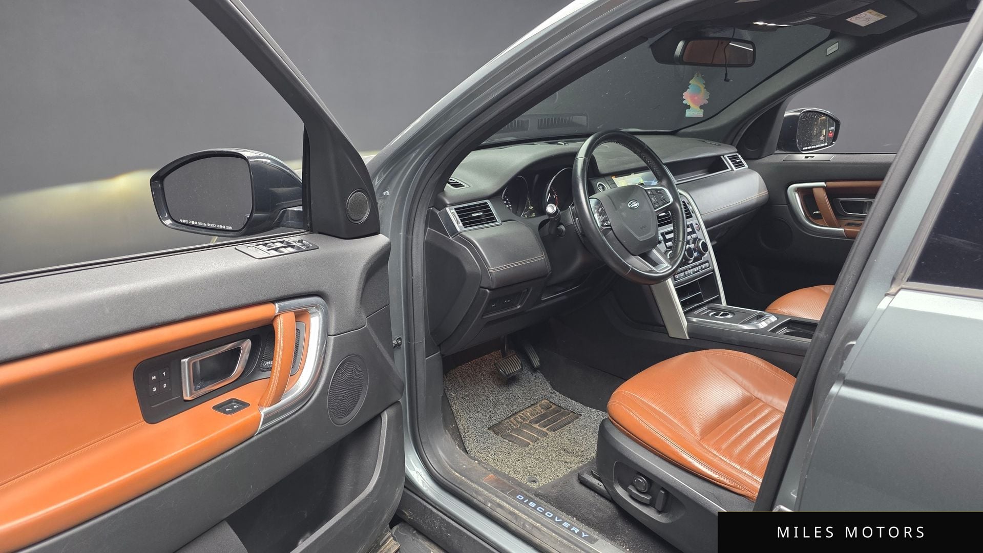 Land Rover Discovery Sport 2017 — миниатюра 10