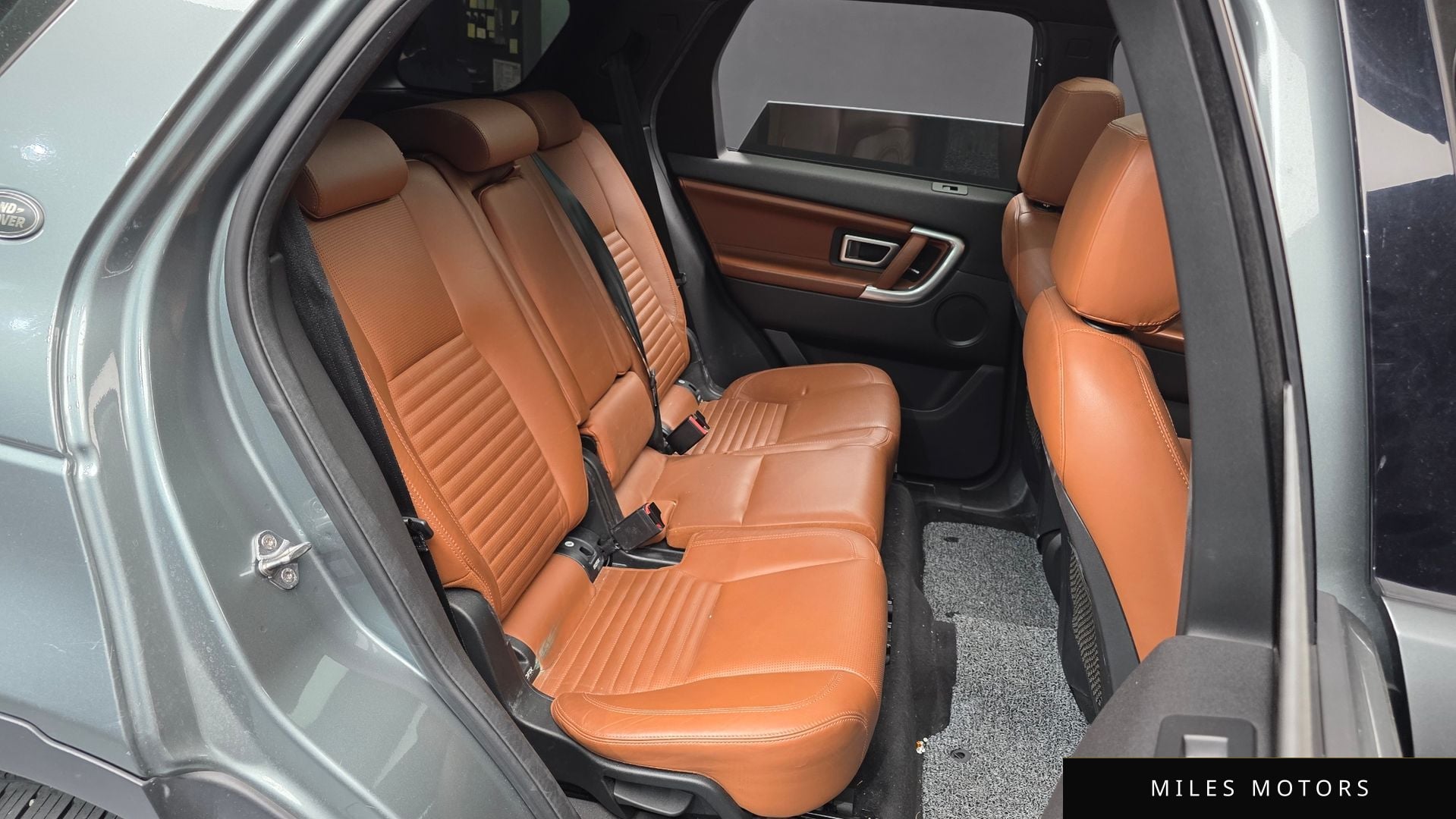 Land Rover Discovery Sport 2017 — миниатюра 11