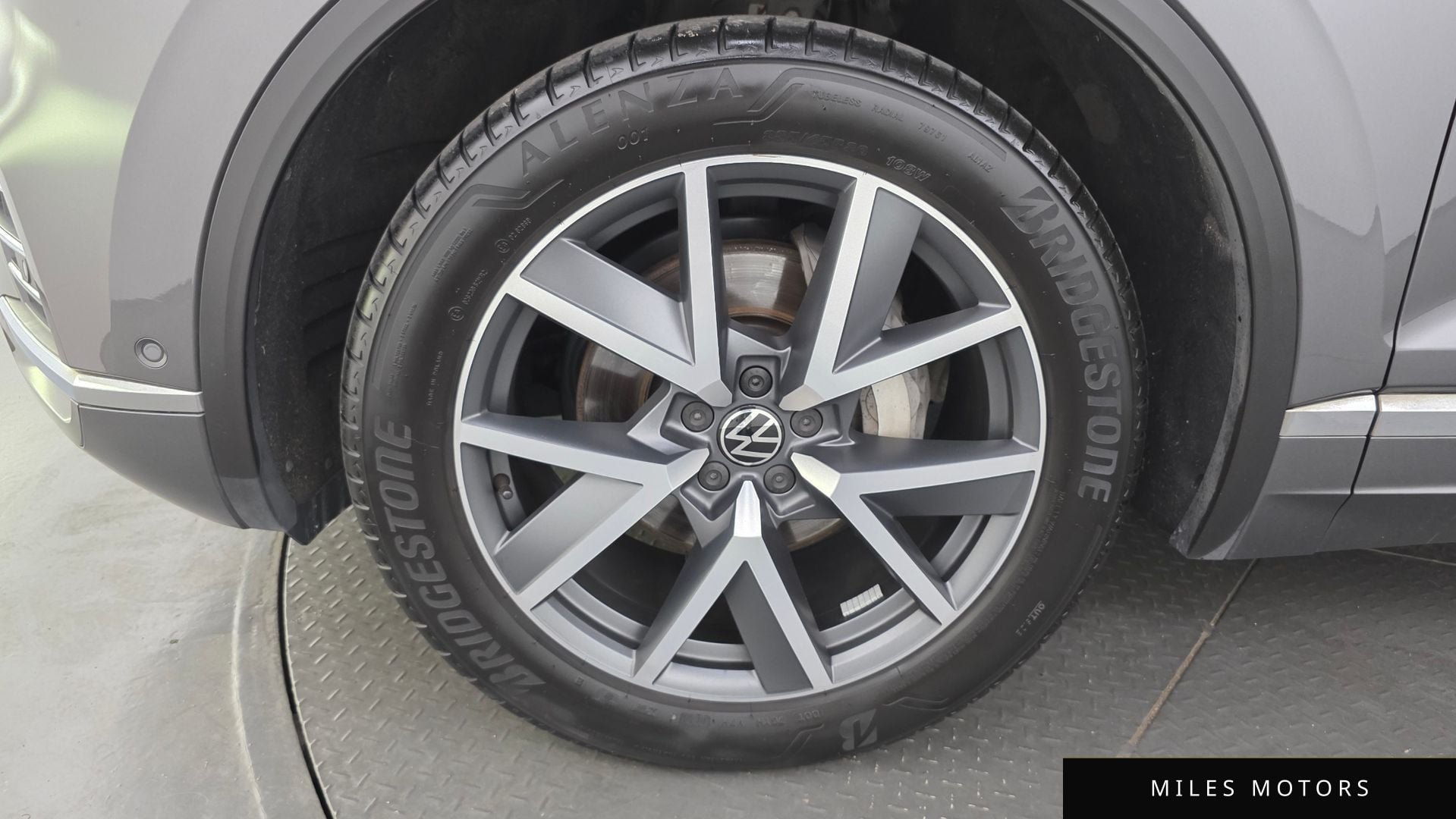 Volkswagen Touareg 2023 — миниатюра 5
