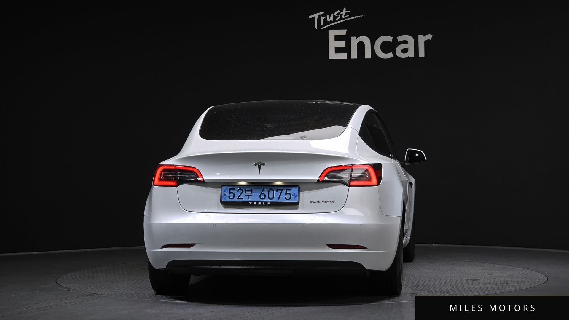 Tesla Model 3 2022 — миниатюра 4