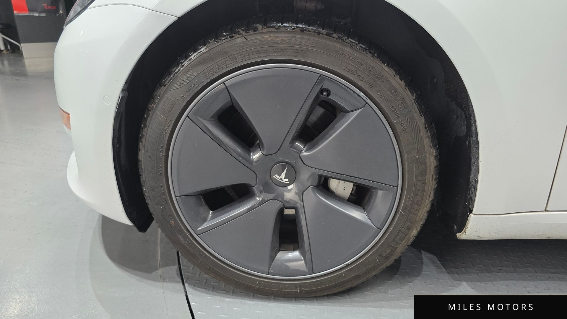 Tesla Model 3 2022 — миниатюра 5