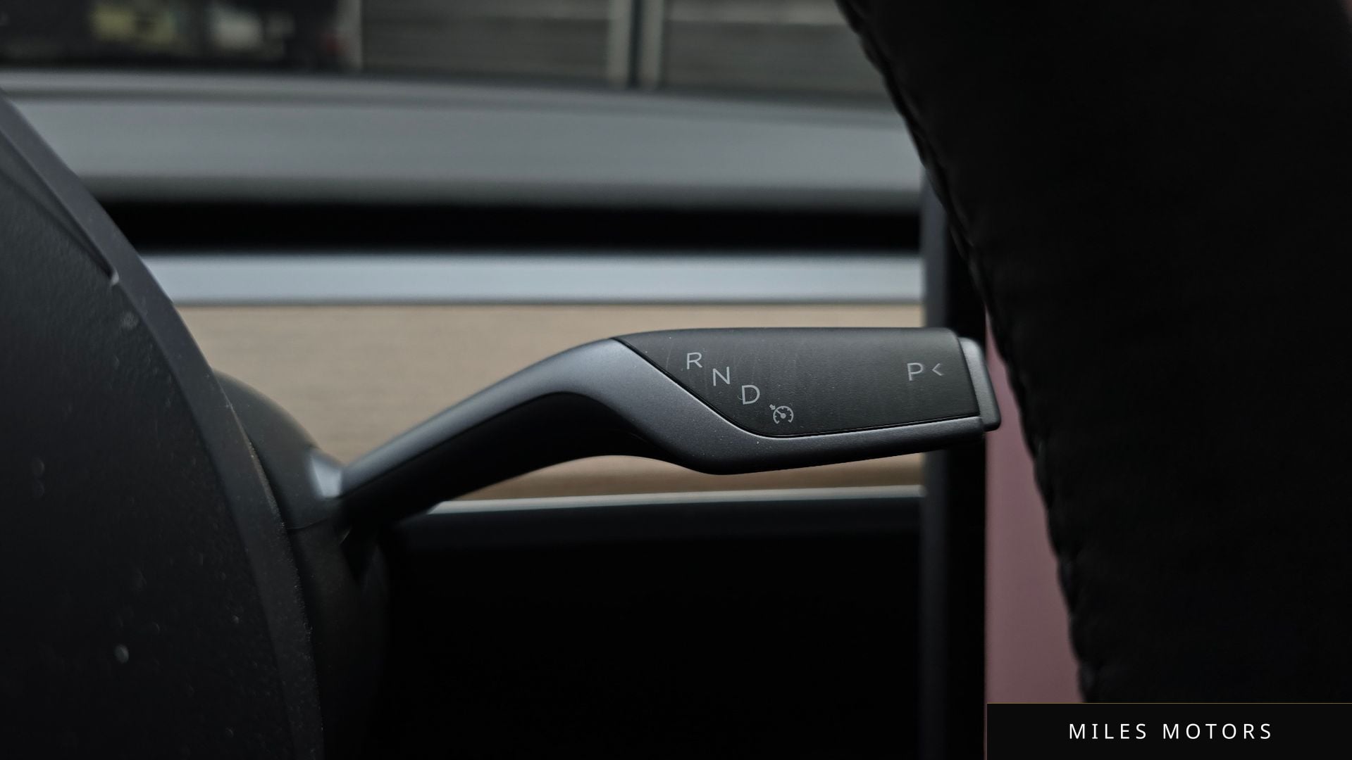 Tesla Model 3 2022 — миниатюра 12