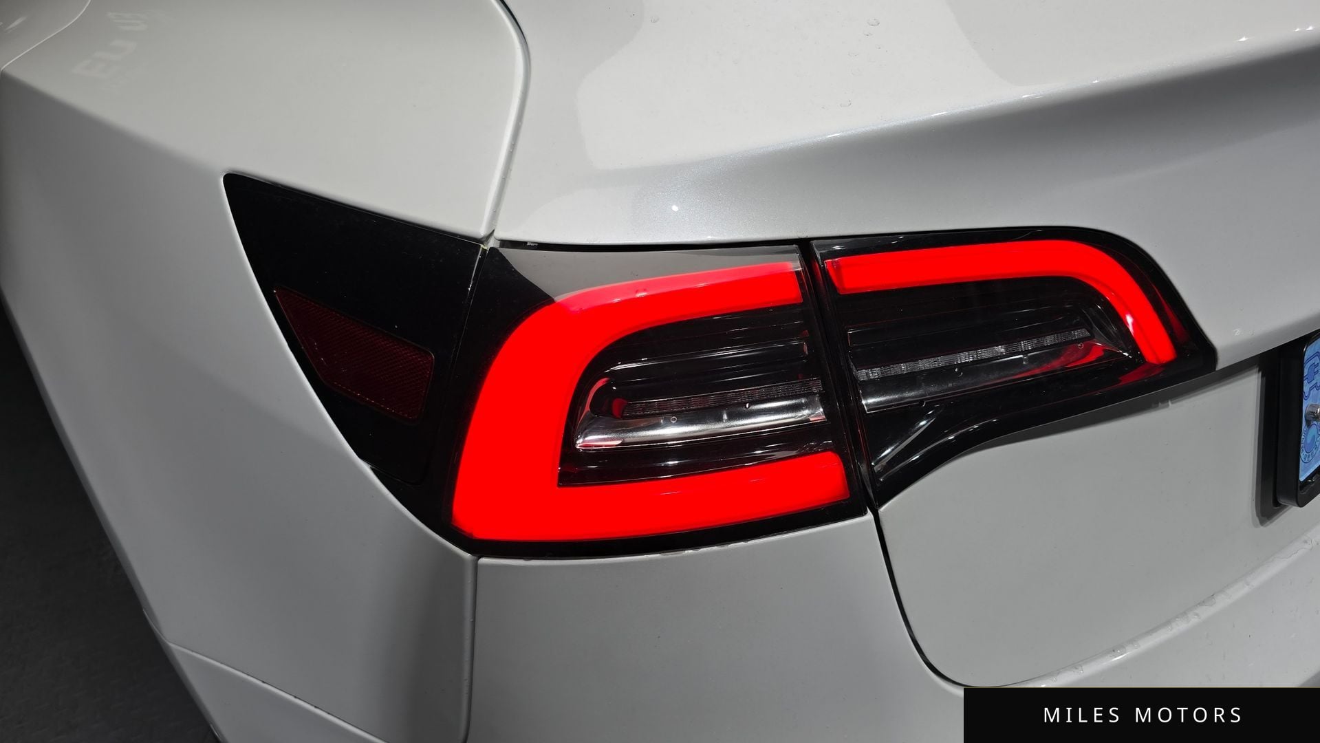Tesla Model 3 2022 — миниатюра 9