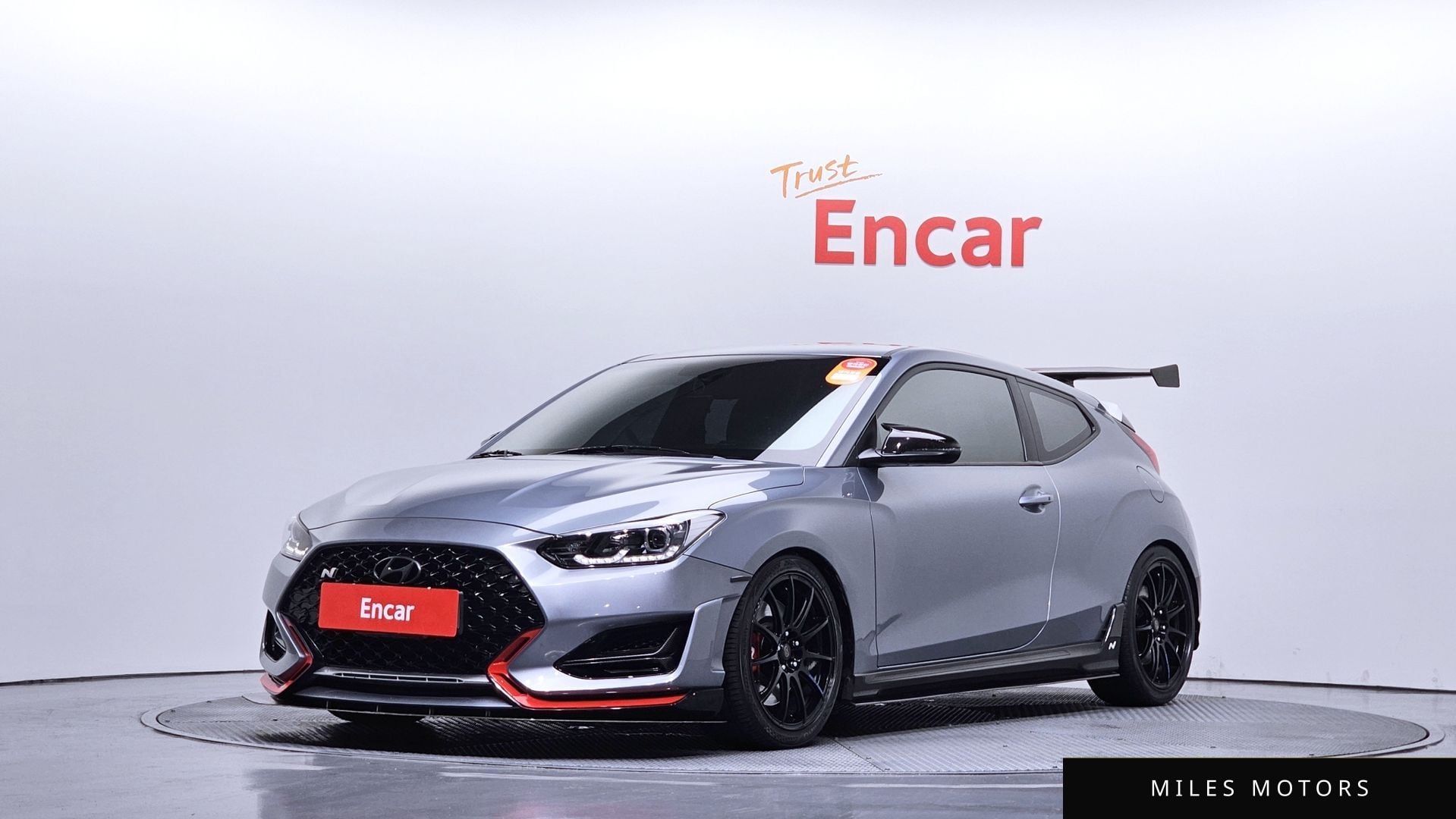 Hyundai Veloster 2019 — фото 1 из 12