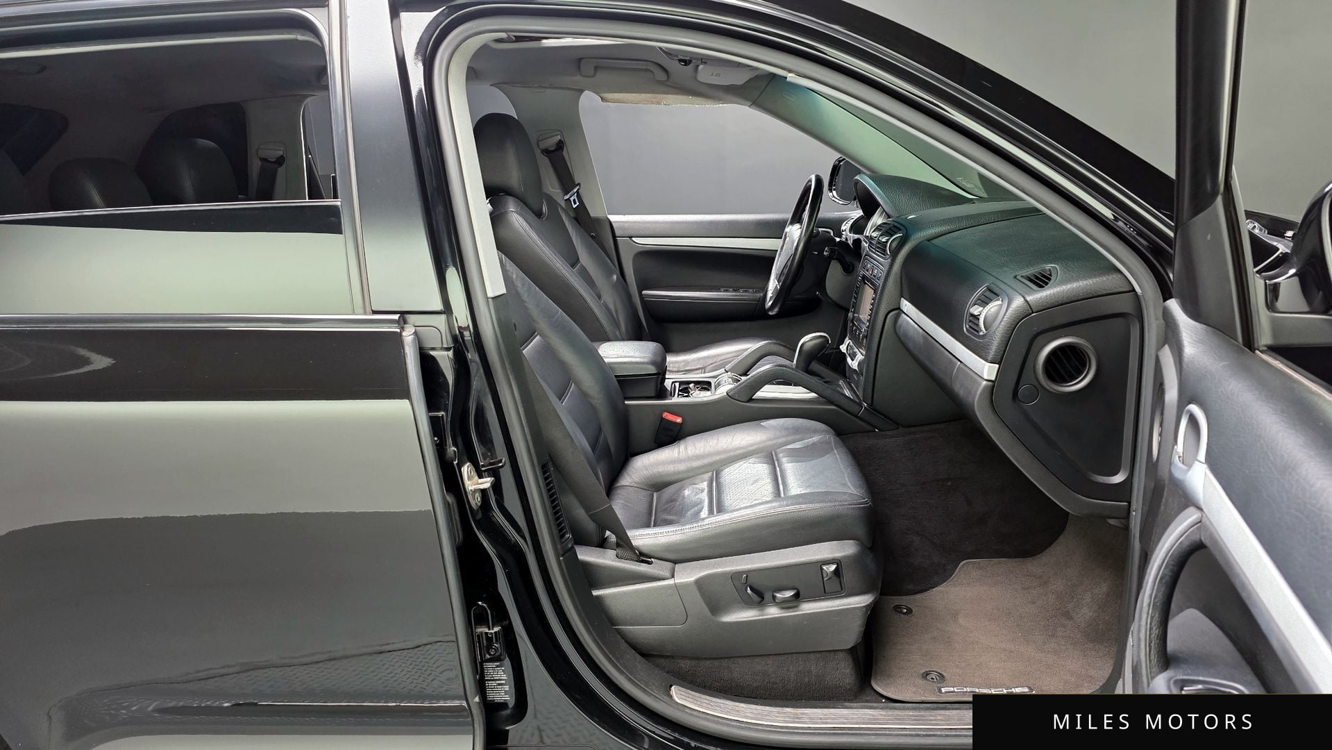 Porsche Cayenne 2006 — миниатюра 11