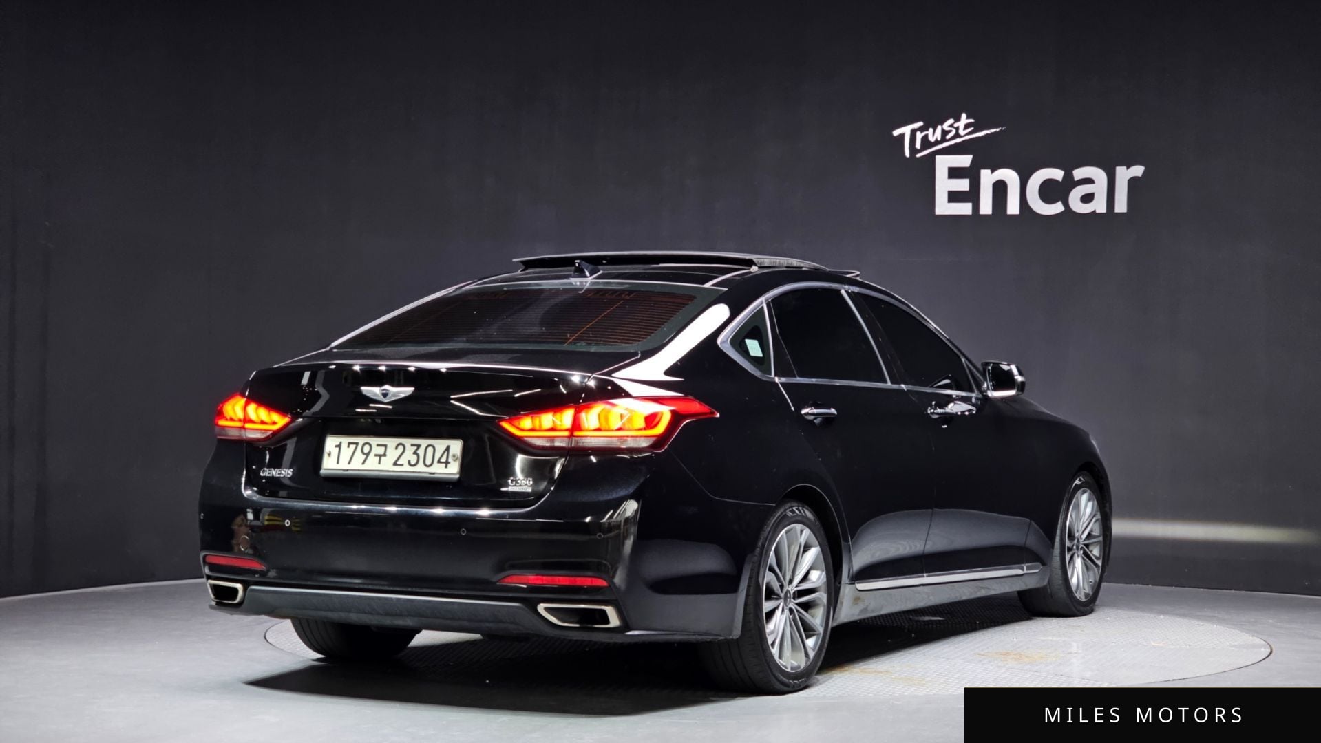 Hyundai Genesis 2015 — миниатюра 2
