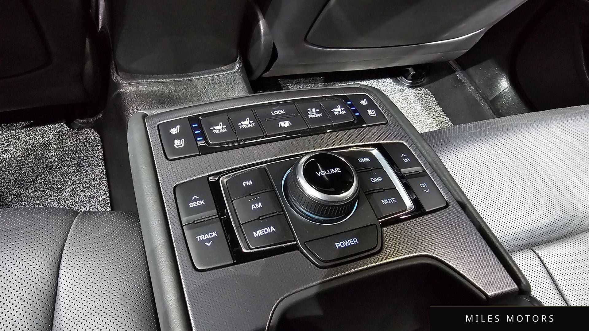 Hyundai Genesis 2015 — миниатюра 12