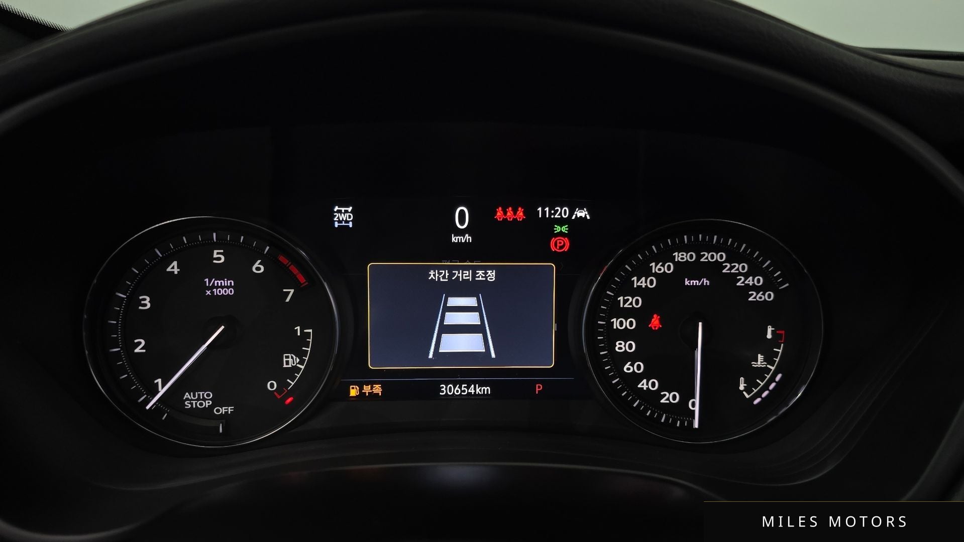 Cadillac XT4 2023 — миниатюра 8