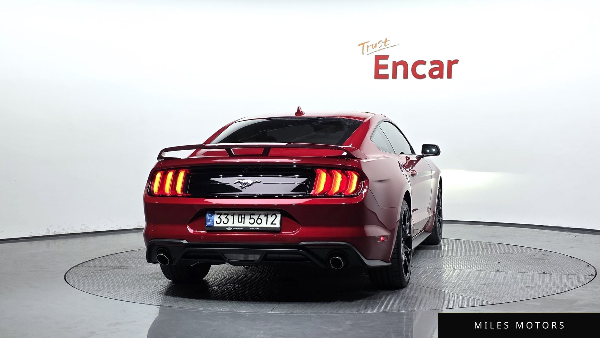 Ford Mustang 2023 — миниатюра 3
