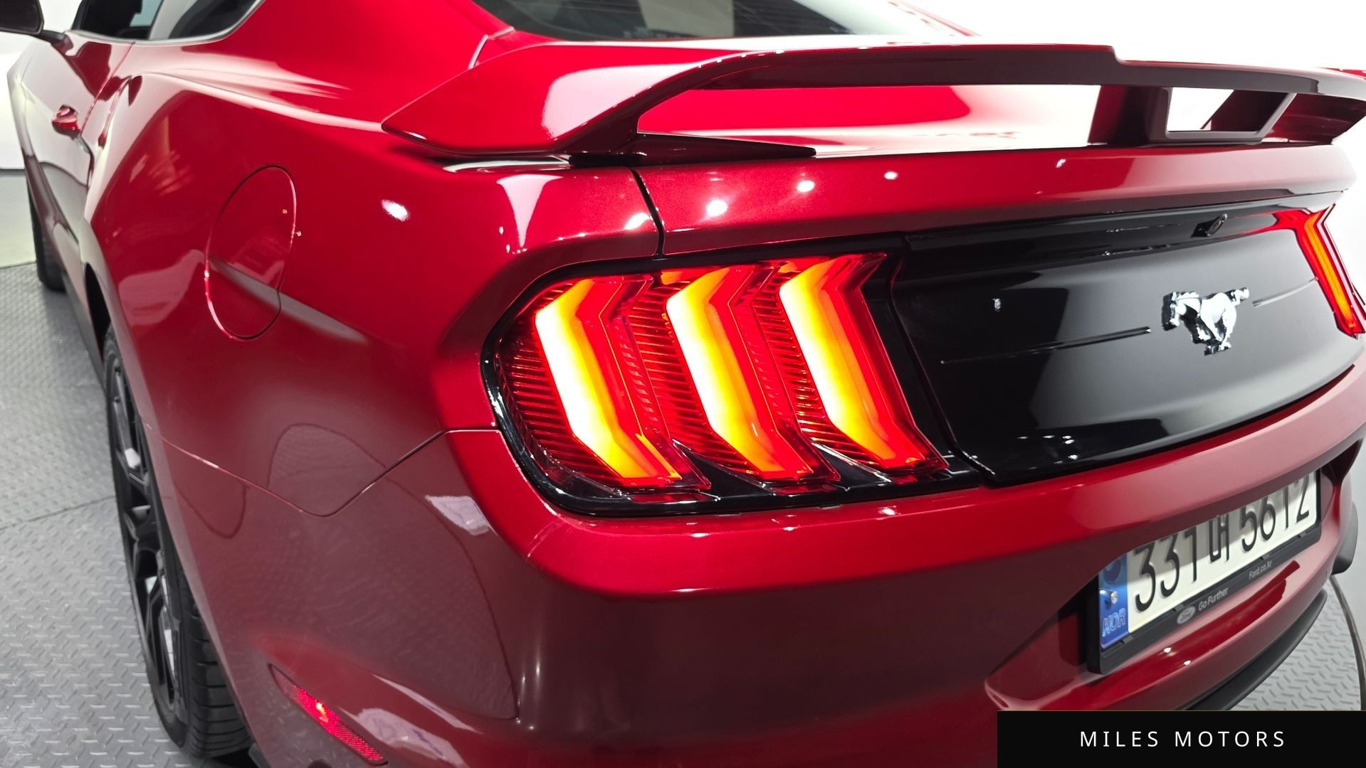 Ford Mustang 2023 — миниатюра 8