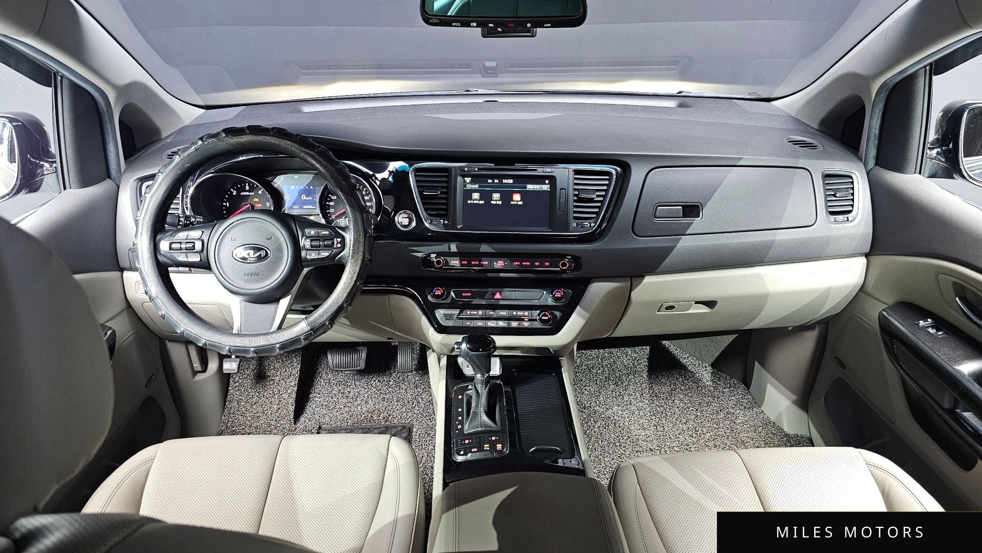 Kia Canival 2016 — миниатюра 7