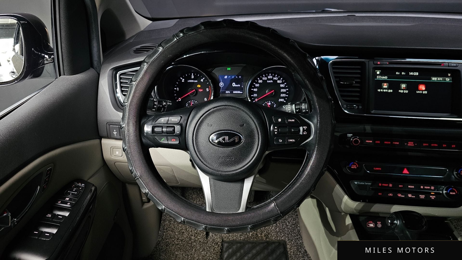 Kia Canival 2016 — миниатюра 12