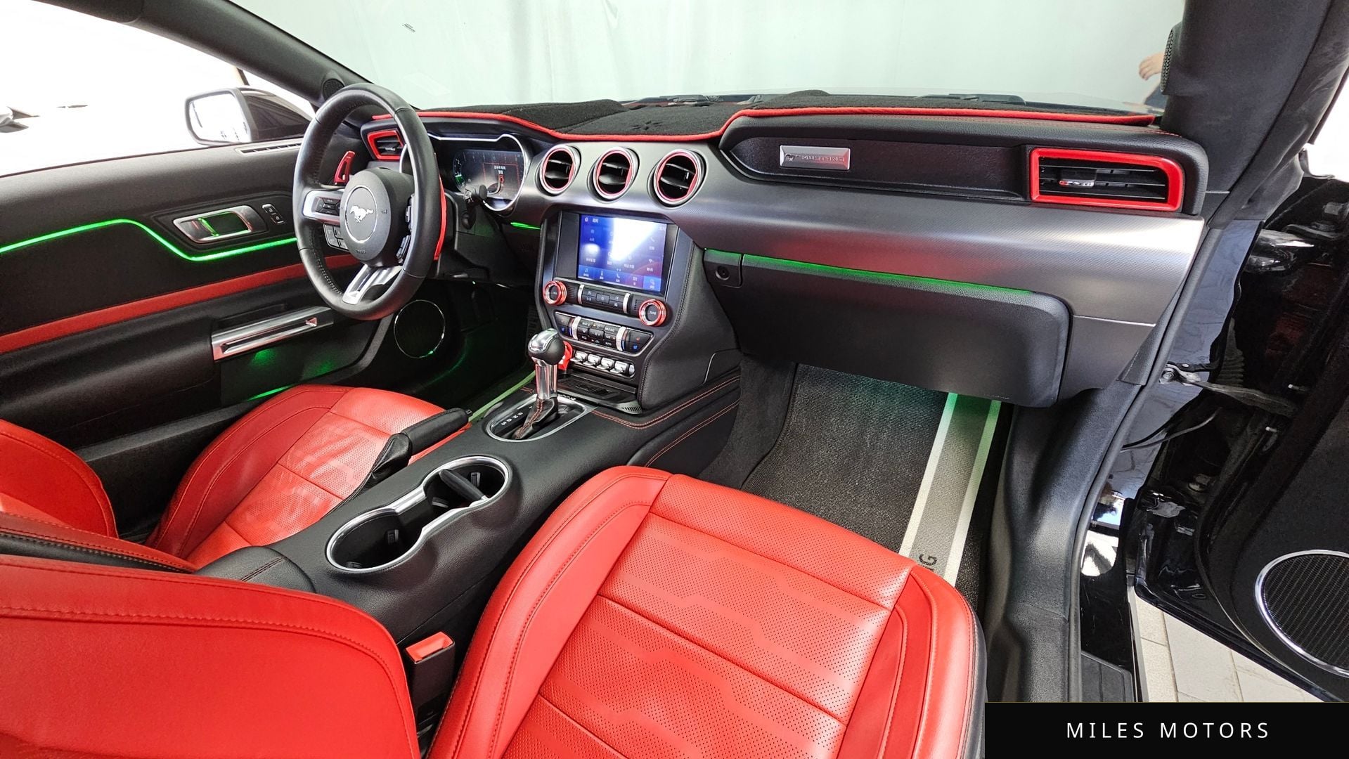 Ford Mustang 2021 — миниатюра 10