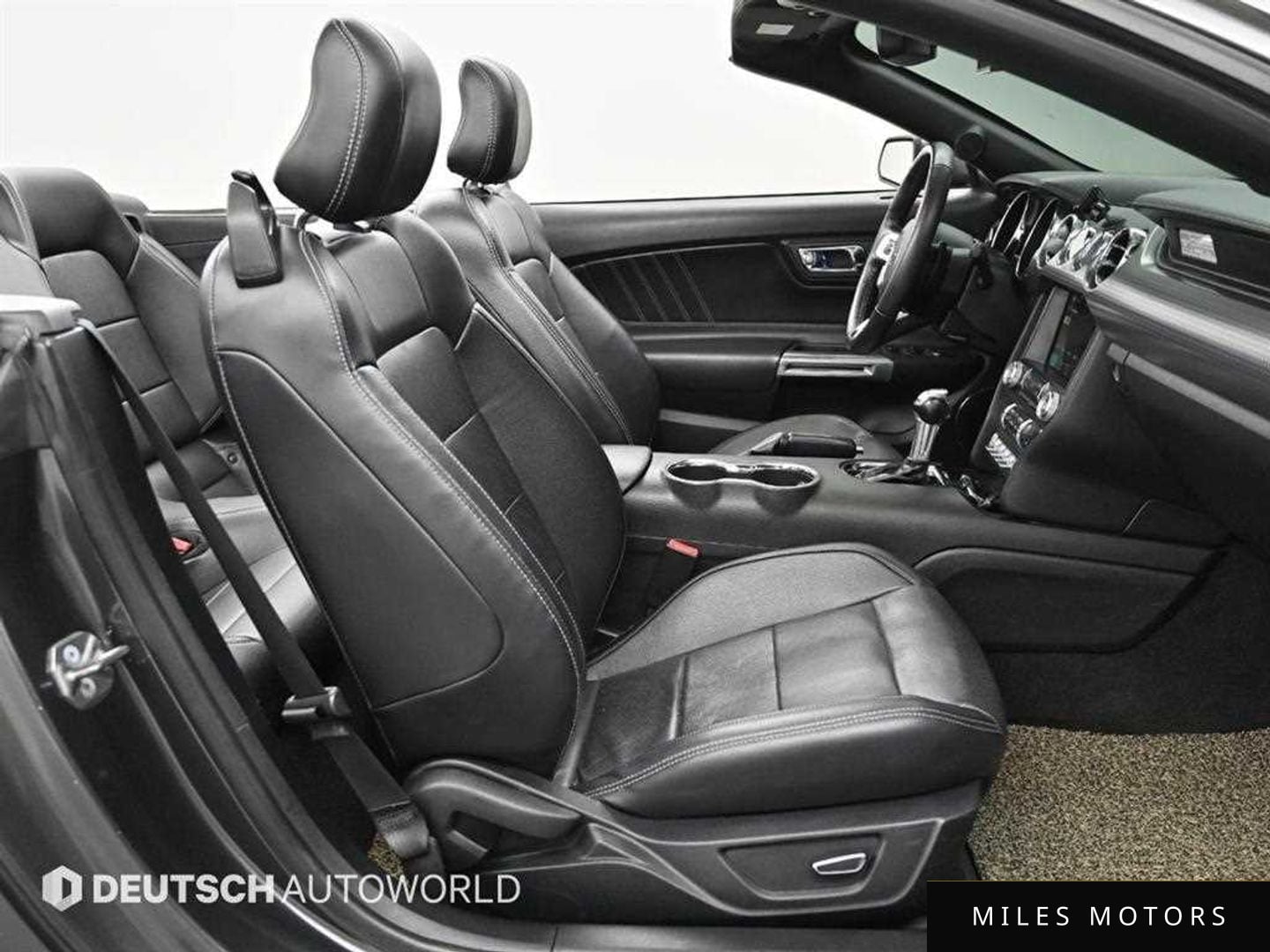 Ford Mustang 2017 — миниатюра 9