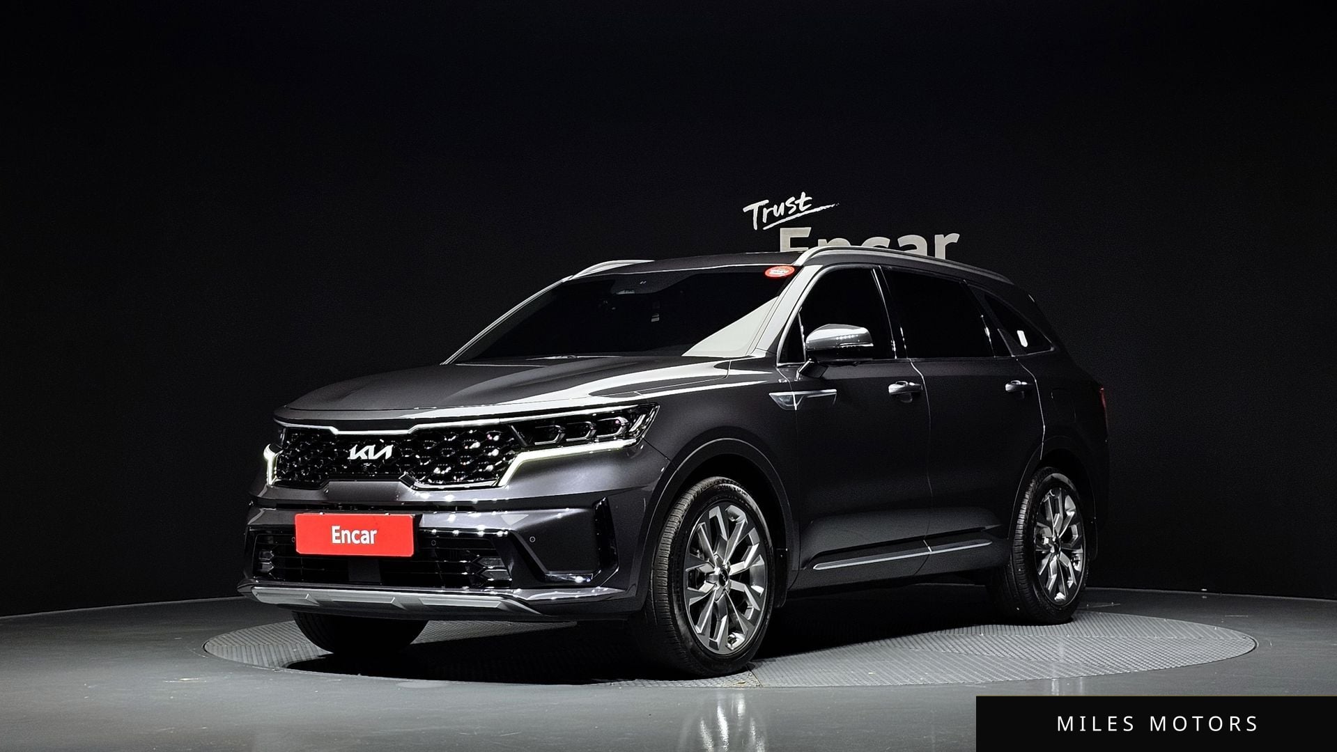 Kia Sorento 2023 — фото 1 из 12