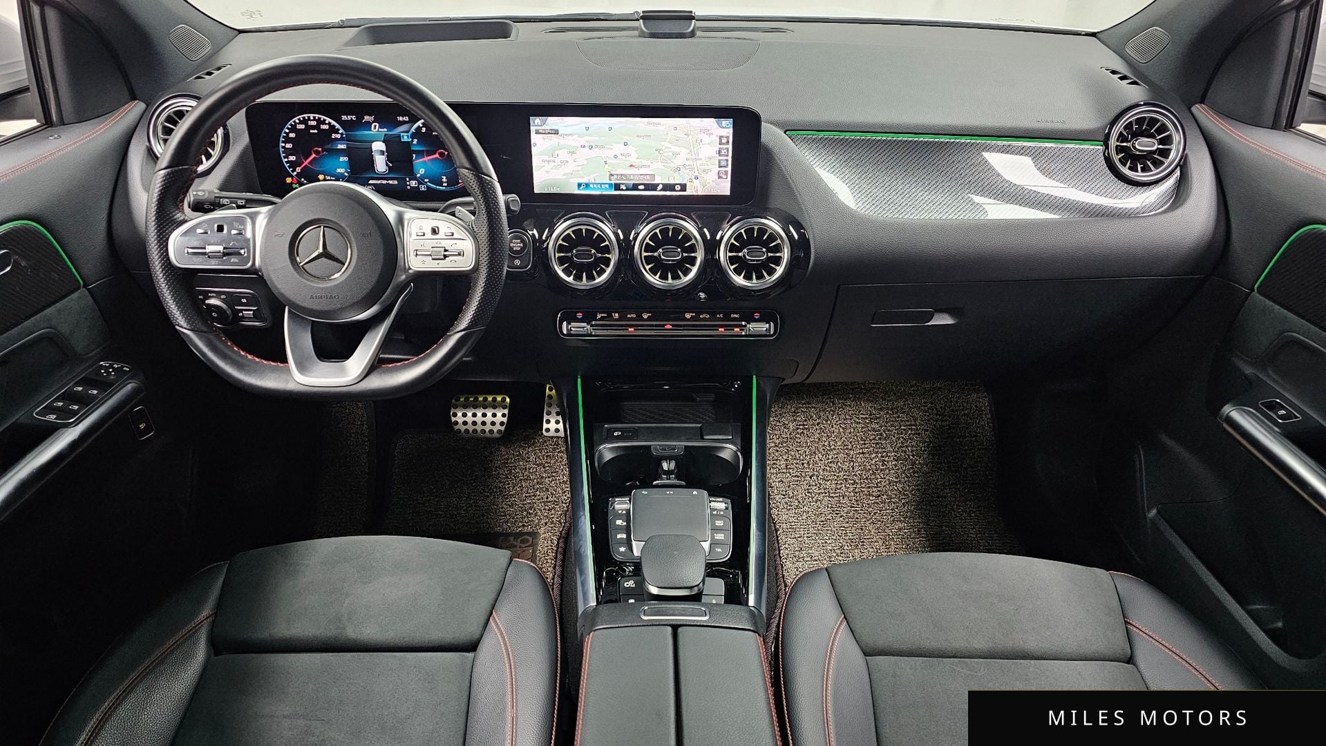 Mercedes-Benz GLA-Class H247 2021 — миниатюра 10