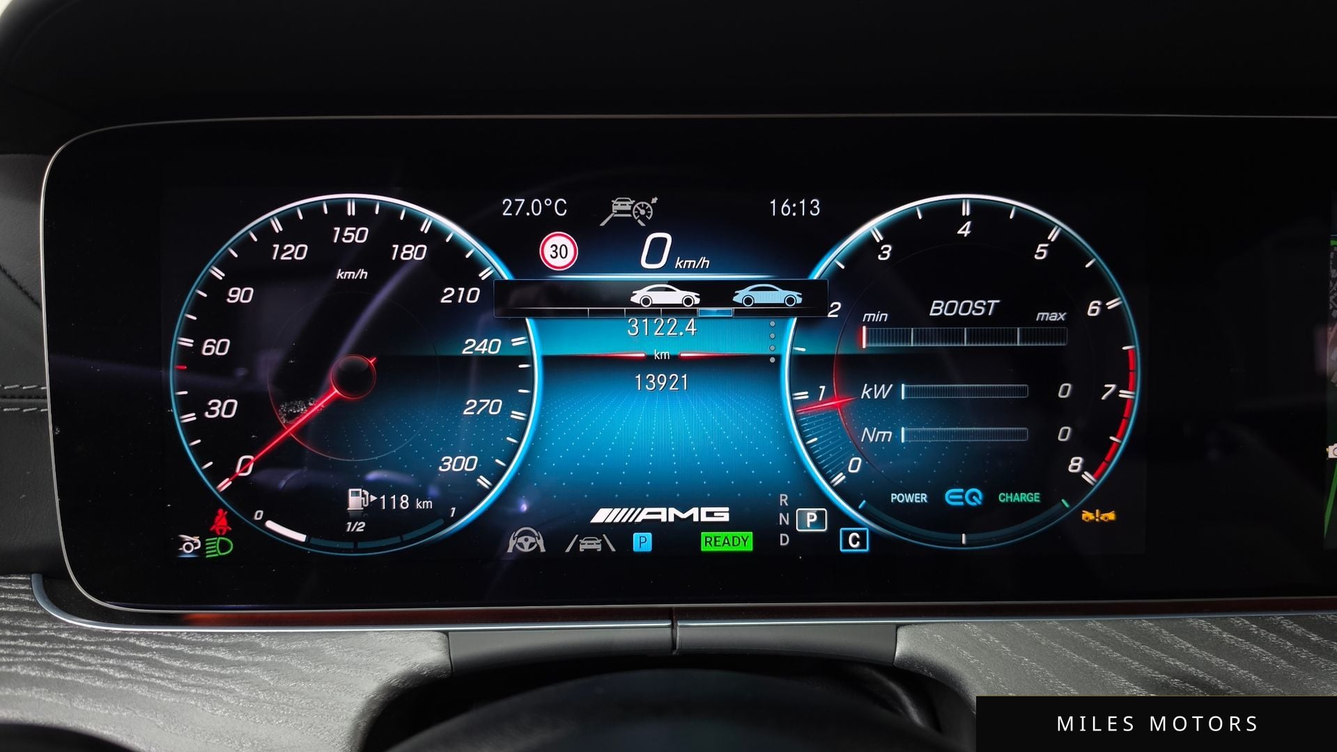 Mercedes-Benz AMG GT 2023 — миниатюра 11
