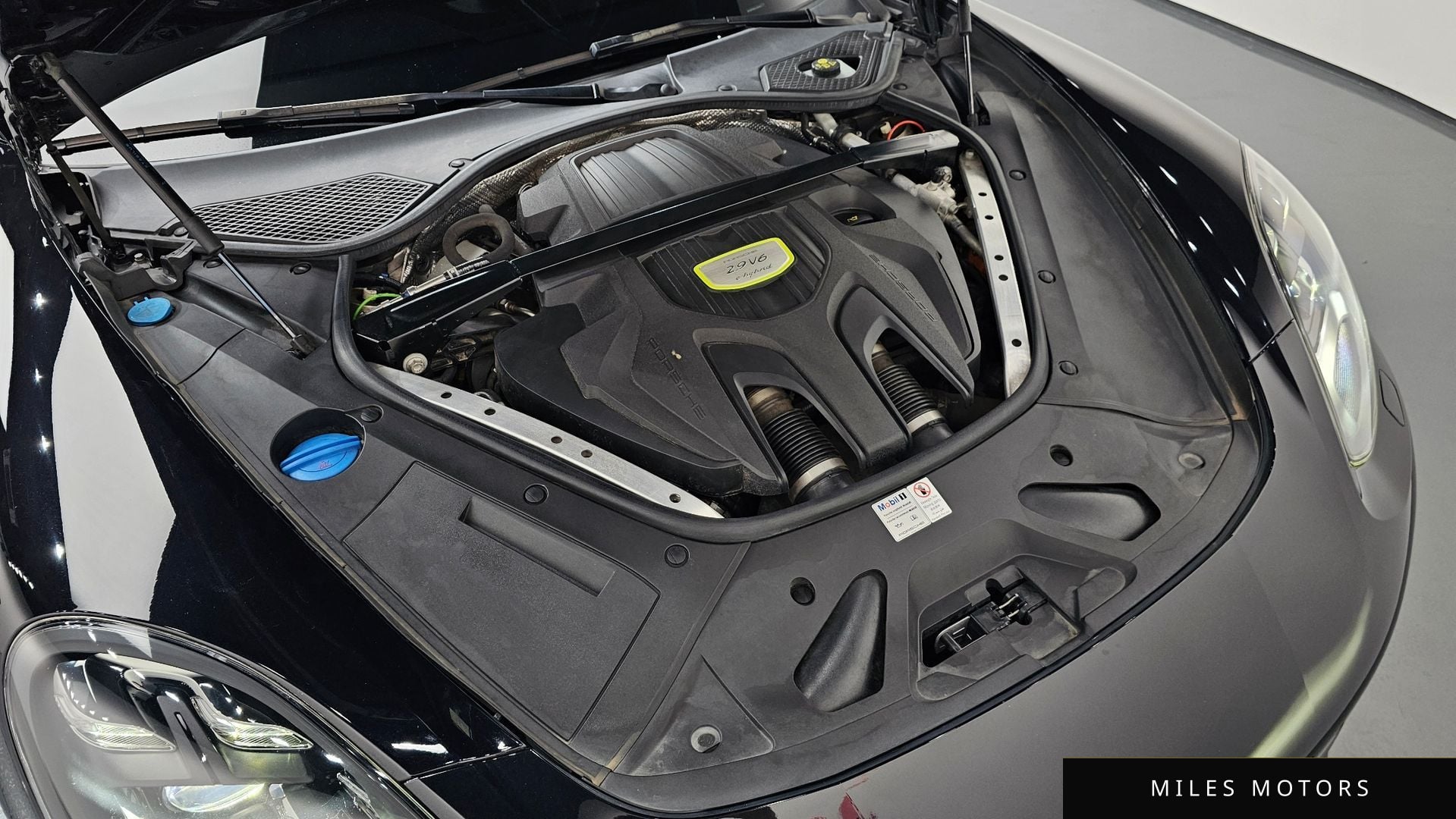 Porsche Panamera 2020 — миниатюра 6