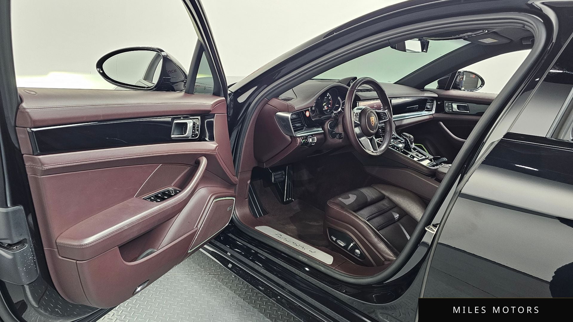 Porsche Panamera 2020 — миниатюра 10