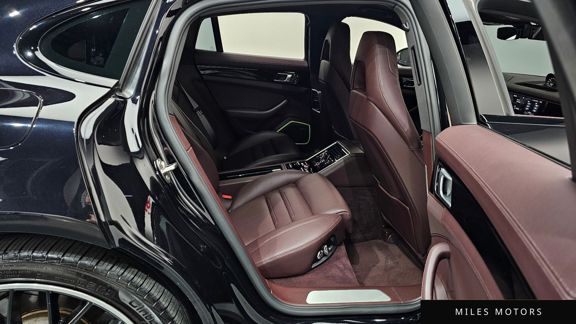 Porsche Panamera 2020 — миниатюра 11