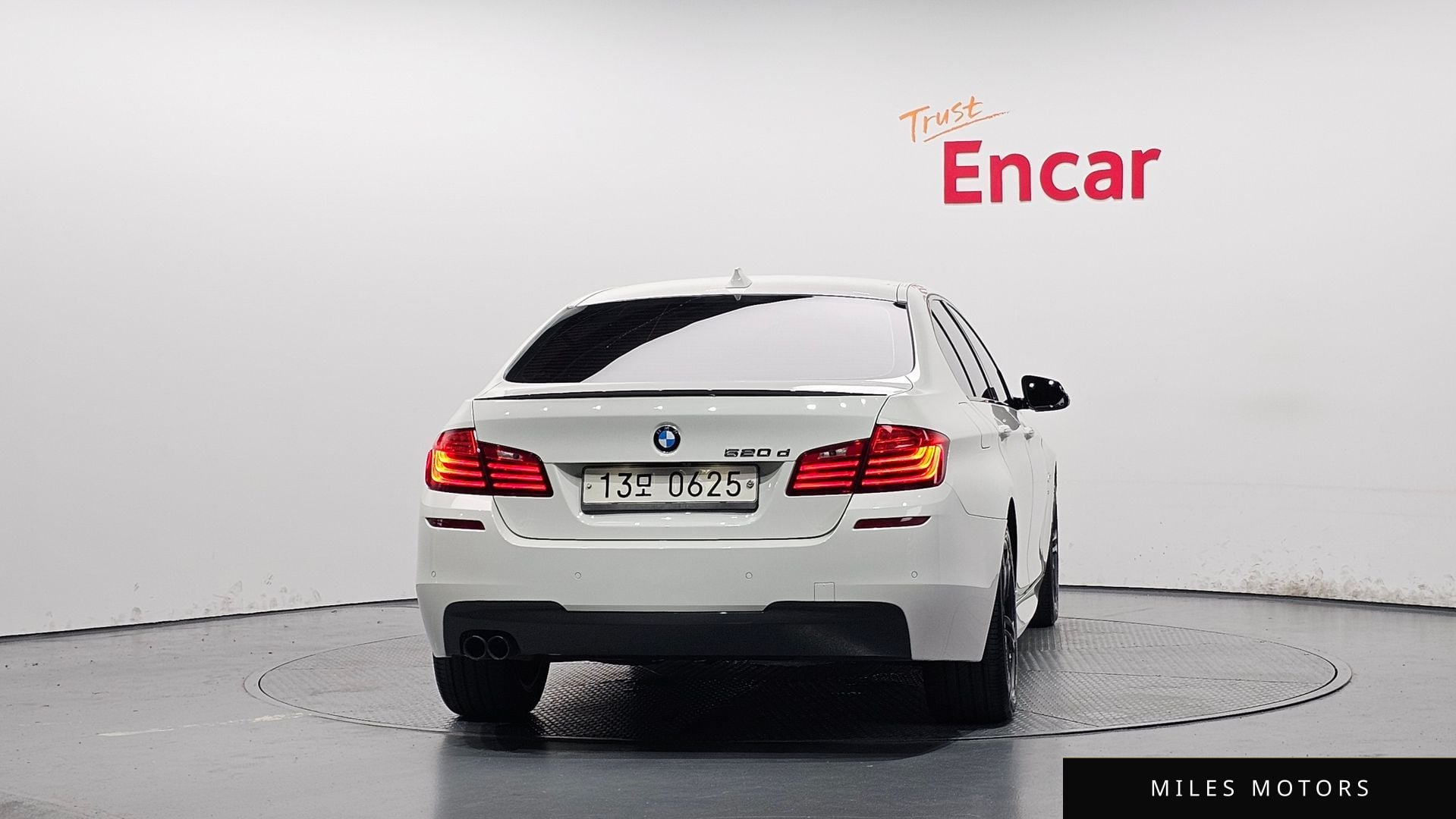 BMW 5 Series (F10) 2016 — миниатюра 3