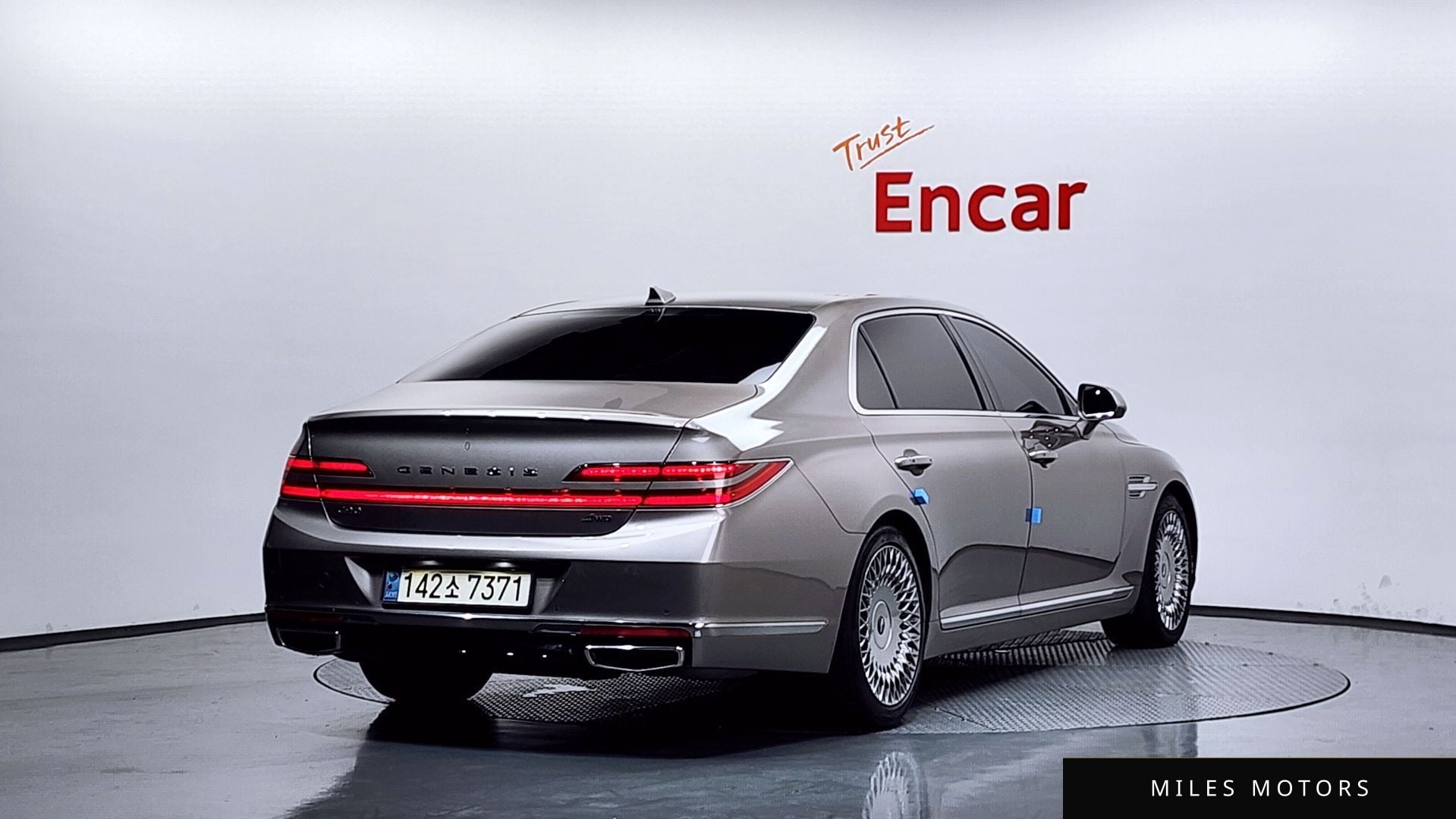Genesis G90 2021 — миниатюра 2