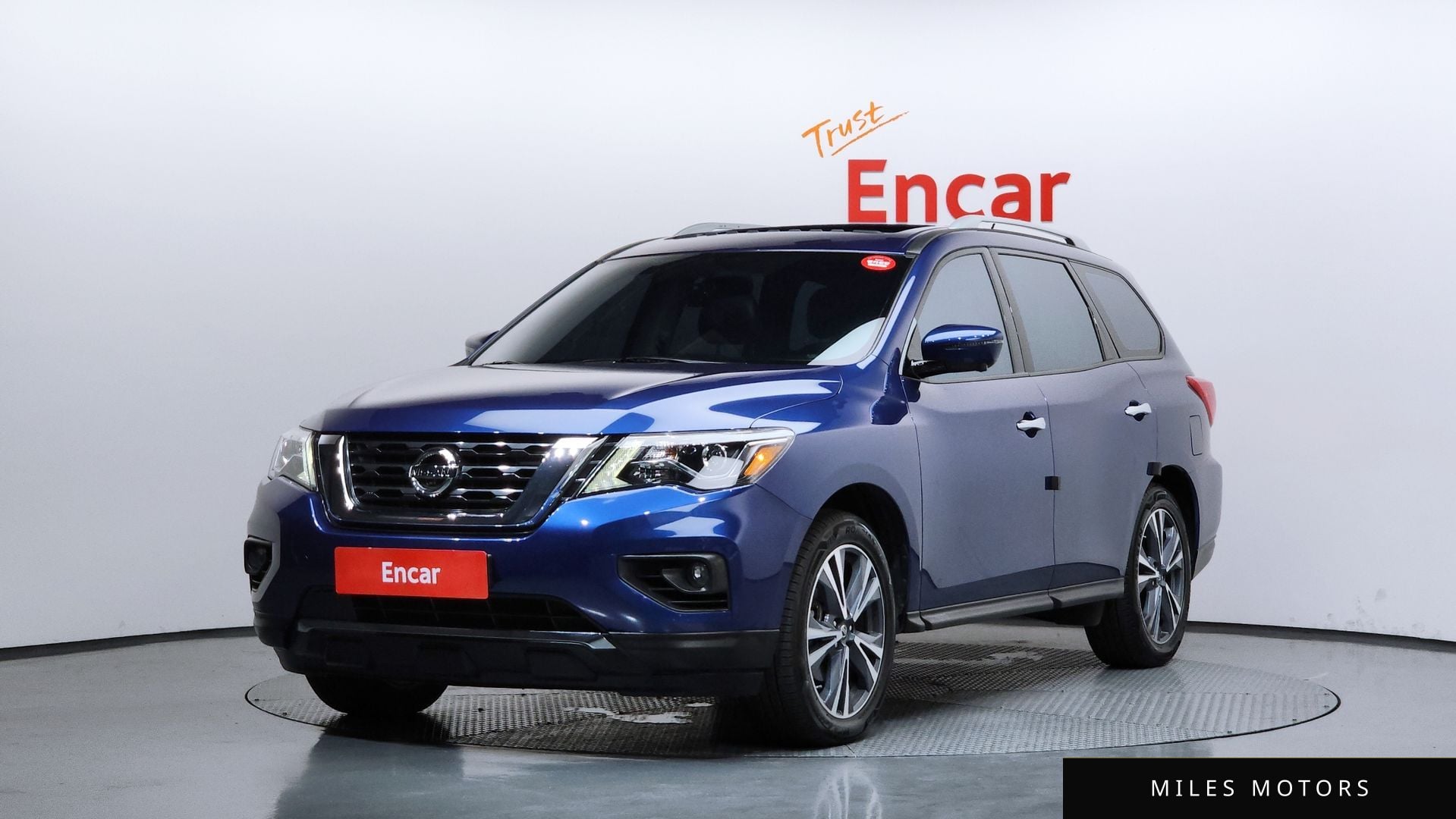 Nissan Pathfinder 2018 — фото 1 из 12