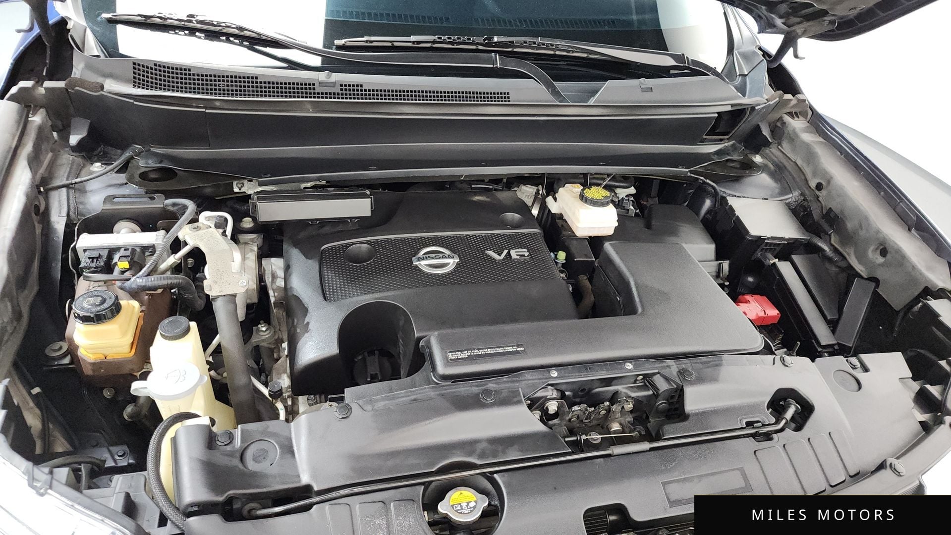 Nissan Pathfinder 2018 — миниатюра 6