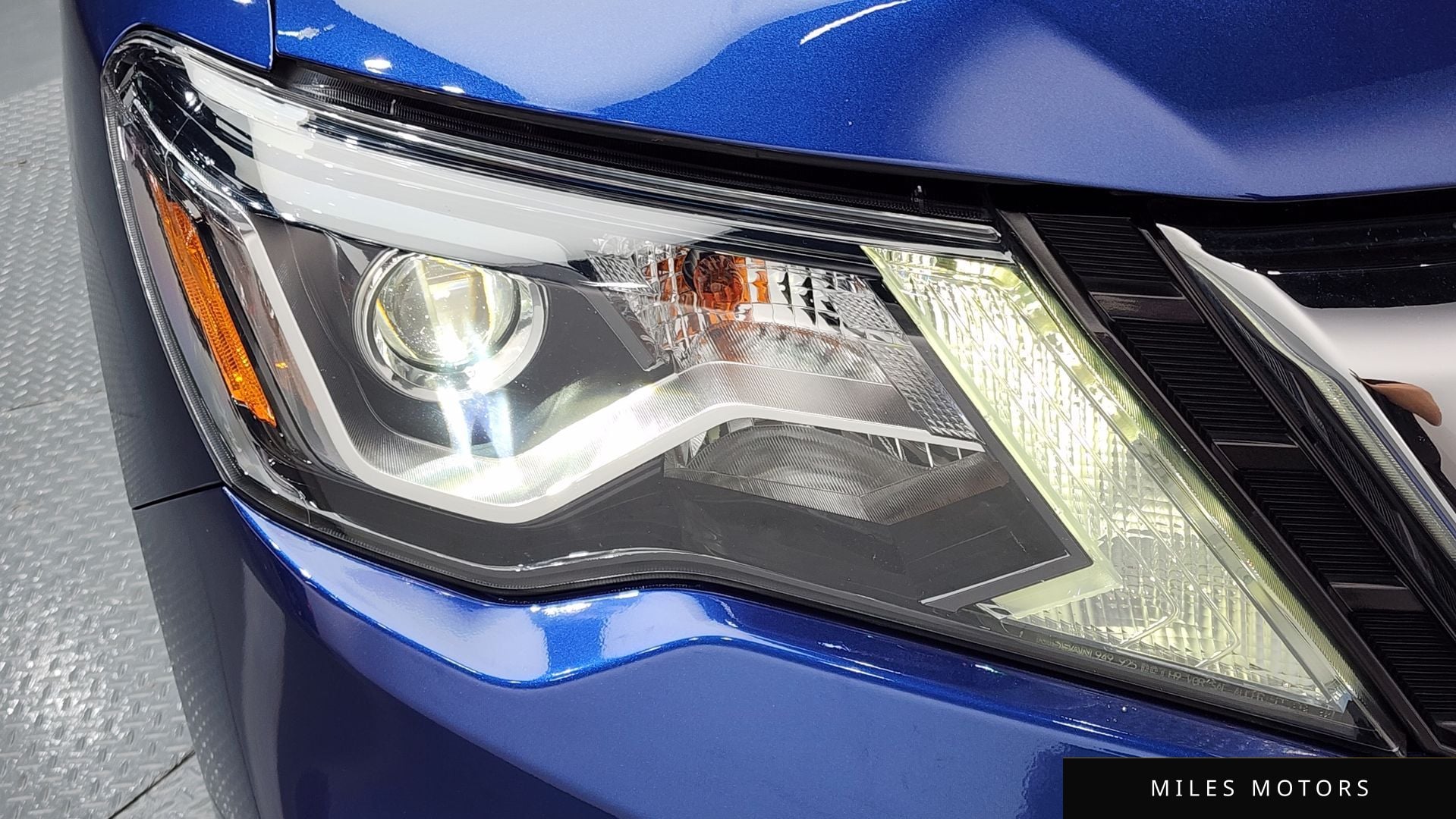 Nissan Pathfinder 2018 — миниатюра 8