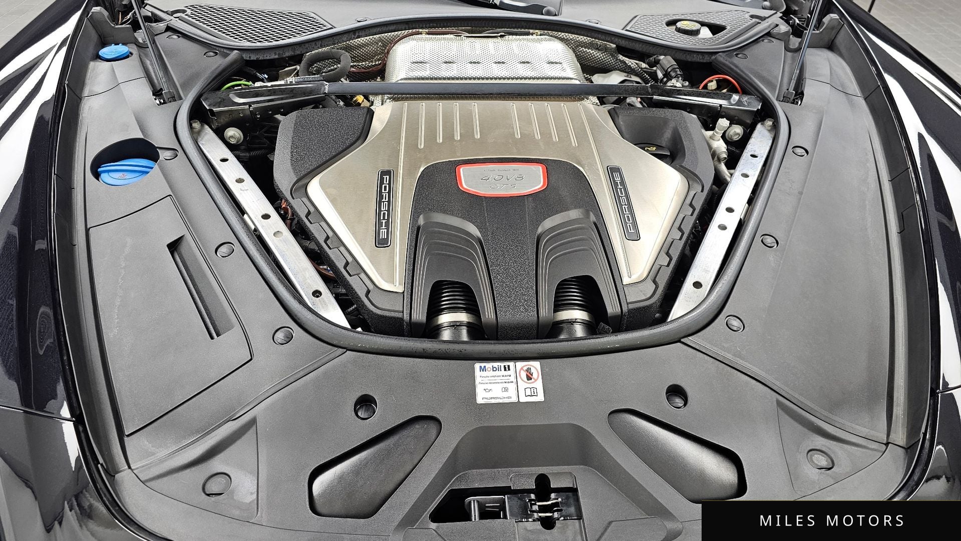 Porsche Panamera 2023 — миниатюра 6