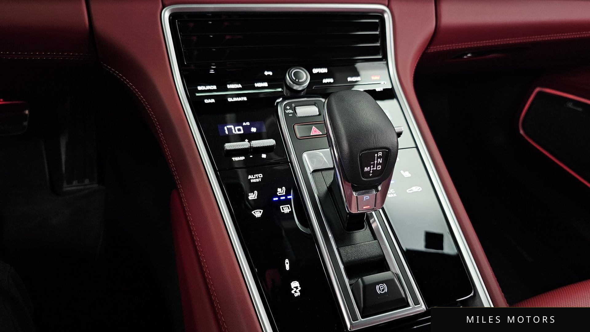 Porsche Panamera 2023 — миниатюра 12