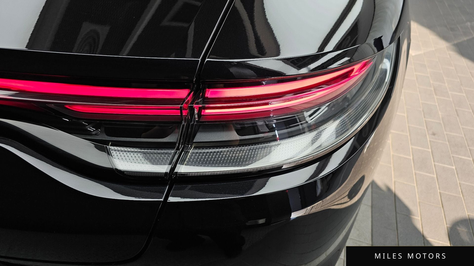 Porsche Panamera 2023 — миниатюра 9