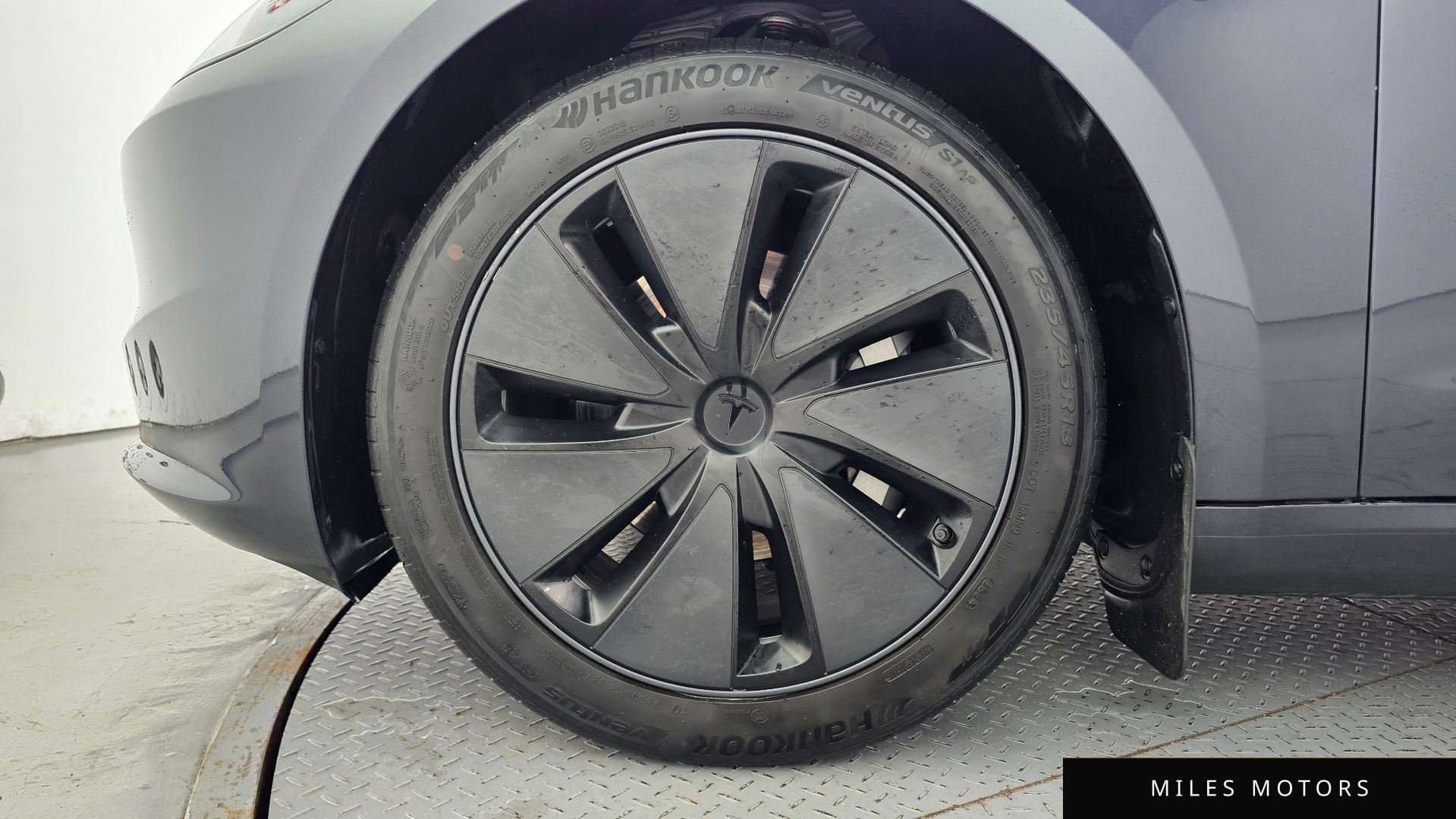 Tesla Model 3 2025 — миниатюра 5