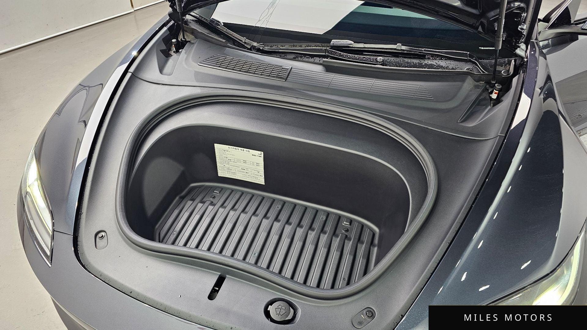 Tesla Model 3 2025 — миниатюра 6