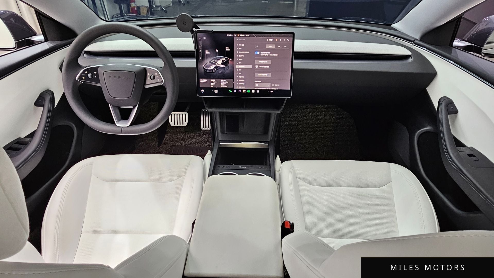 Tesla Model 3 2025 — миниатюра 10