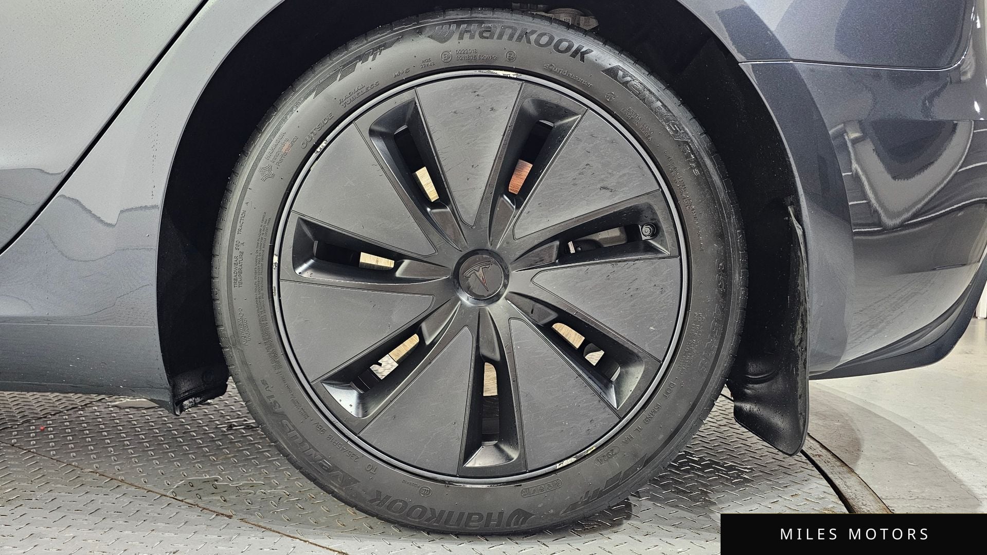 Tesla Model 3 2025 — миниатюра 7