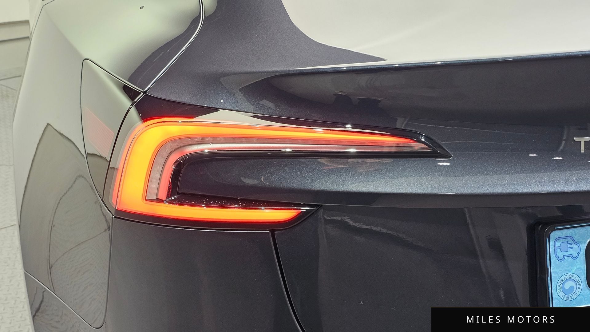 Tesla Model 3 2025 — миниатюра 9