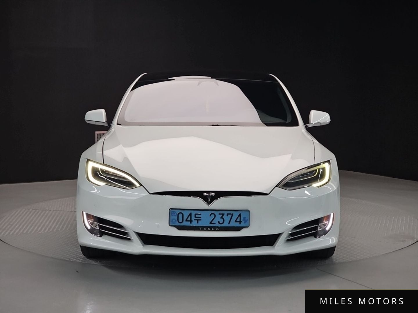 Tesla Model S 2019 — миниатюра 3