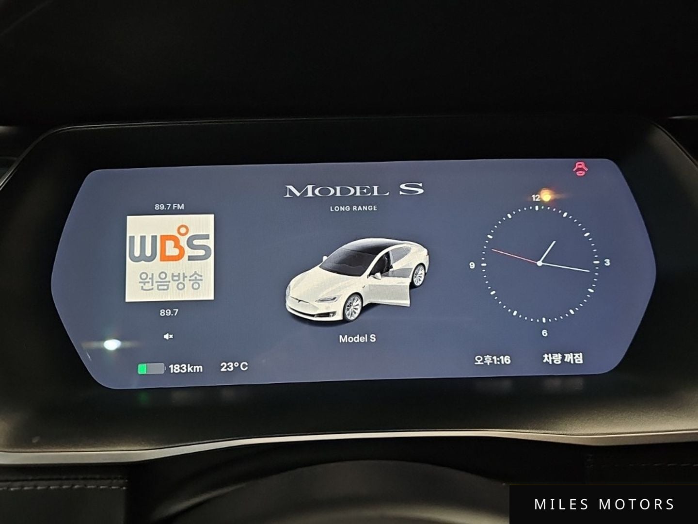 Tesla Model S 2019 — миниатюра 8