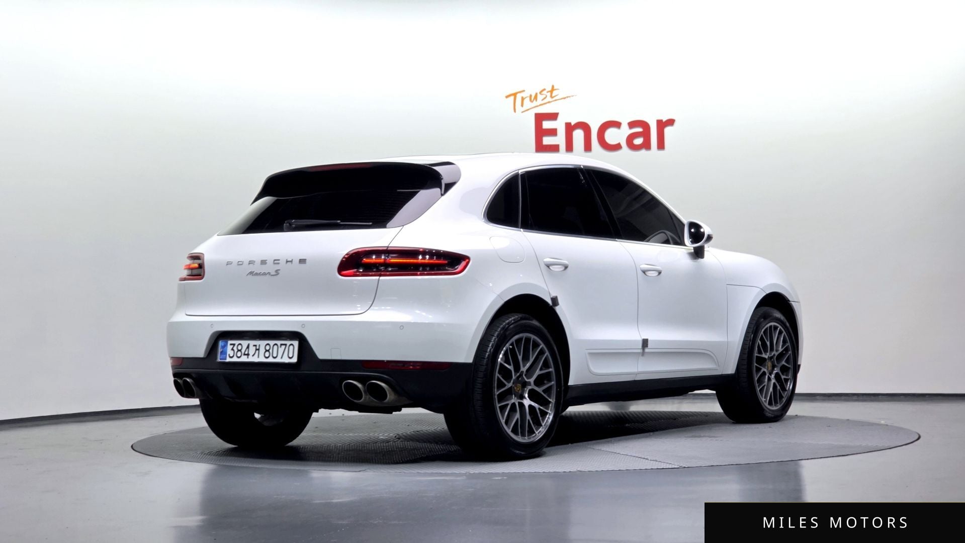 Porsche Macan 2015 — фото 1 из 12
