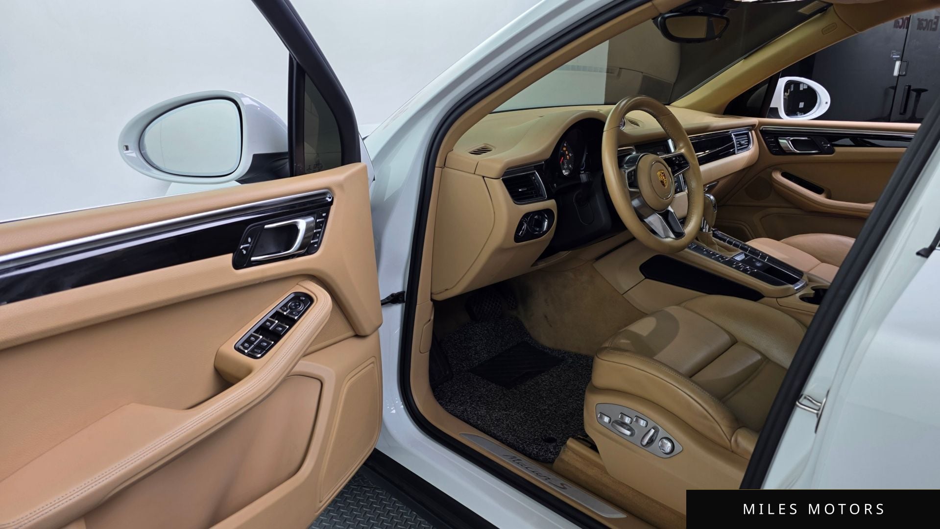 Porsche Macan 2015 — миниатюра 12