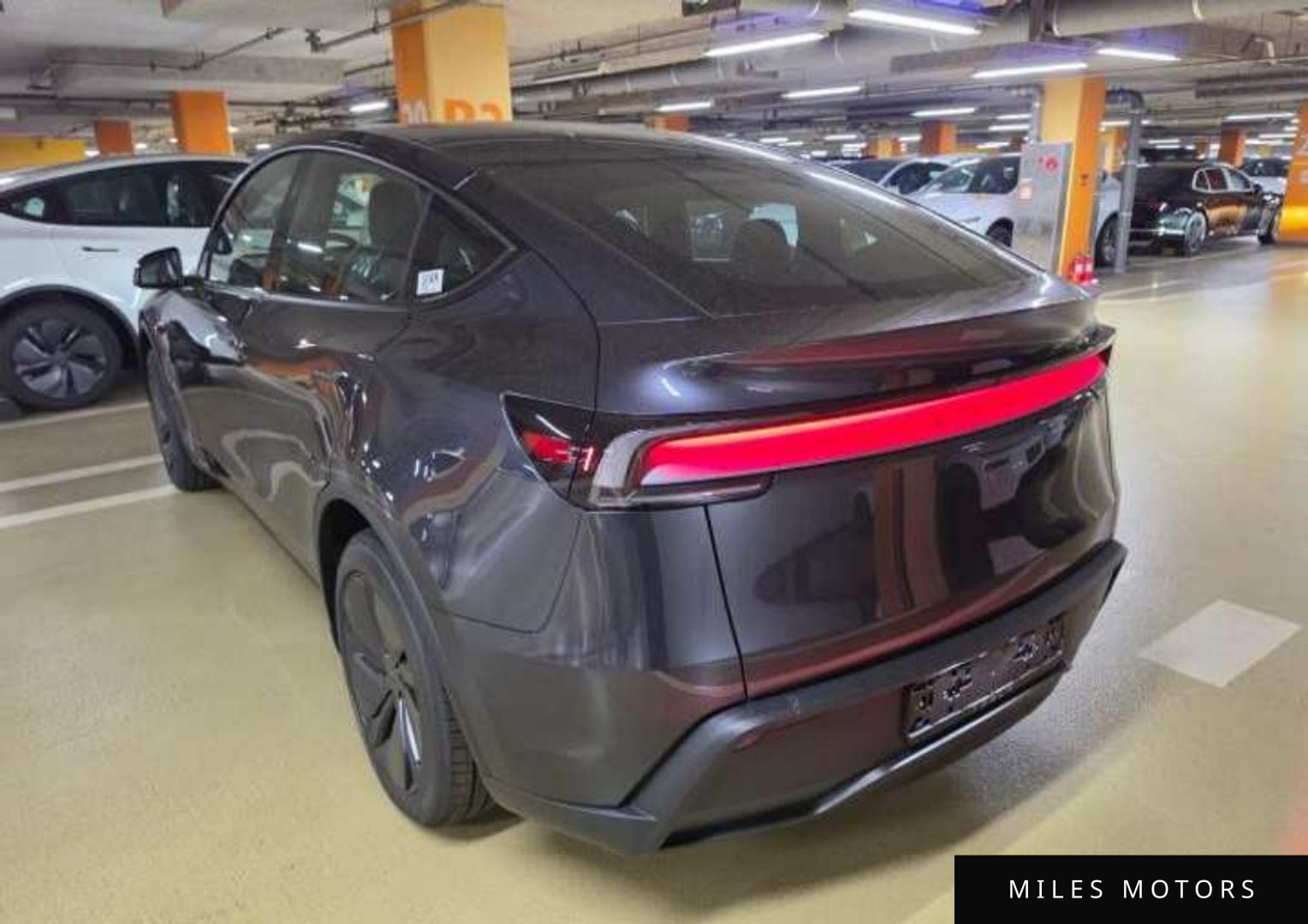 Tesla Model Y 2026 — миниатюра 9