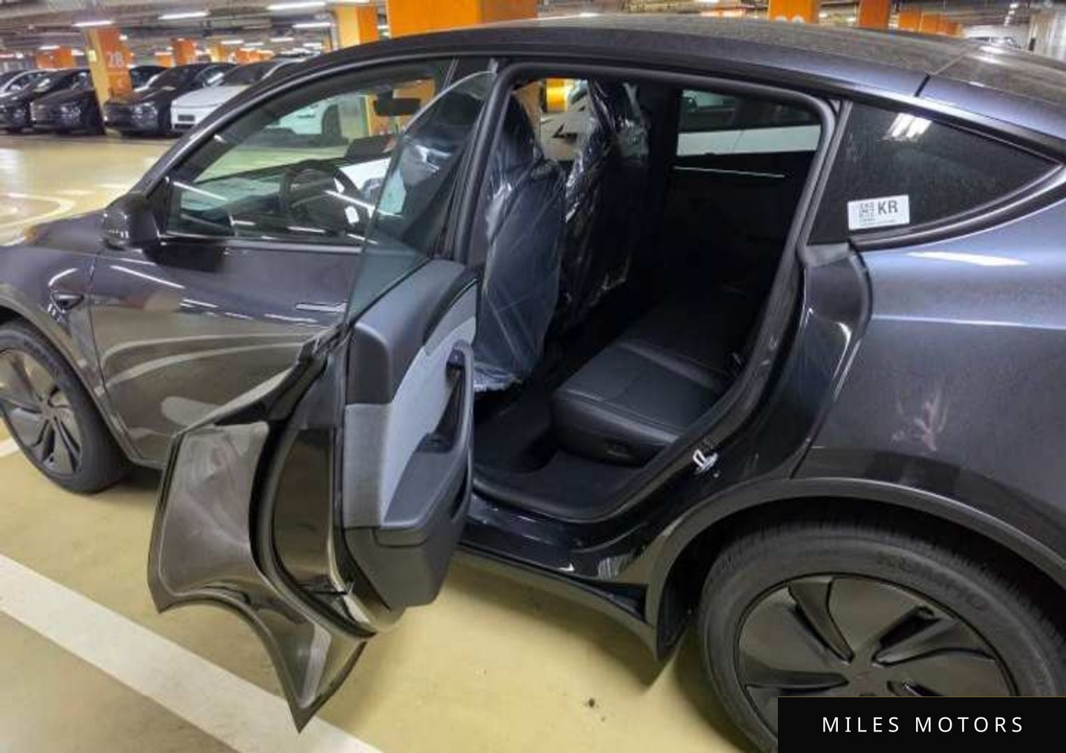 Tesla Model Y 2026 — миниатюра 10